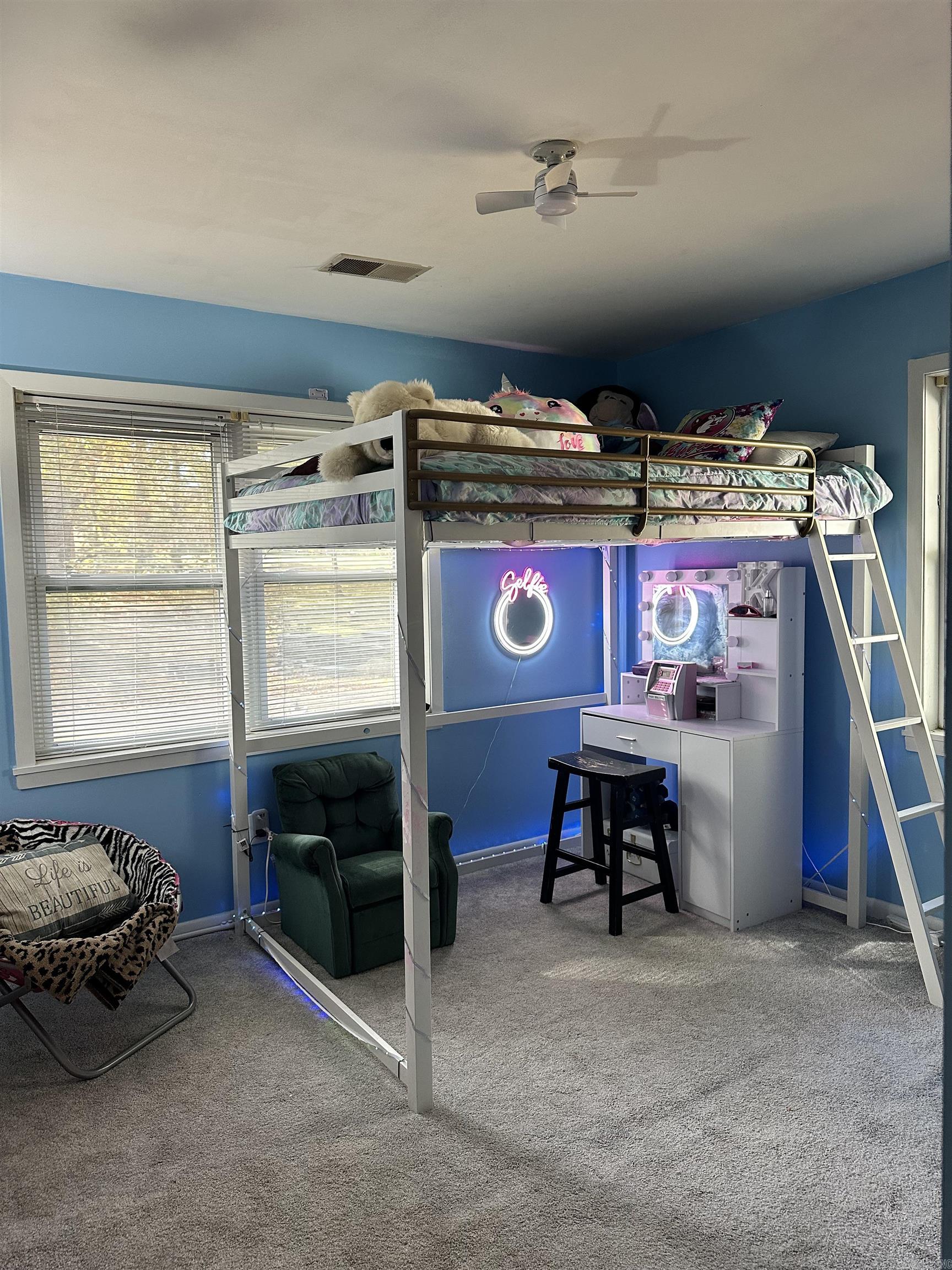 MEADOW CLIFF 1 - Residential