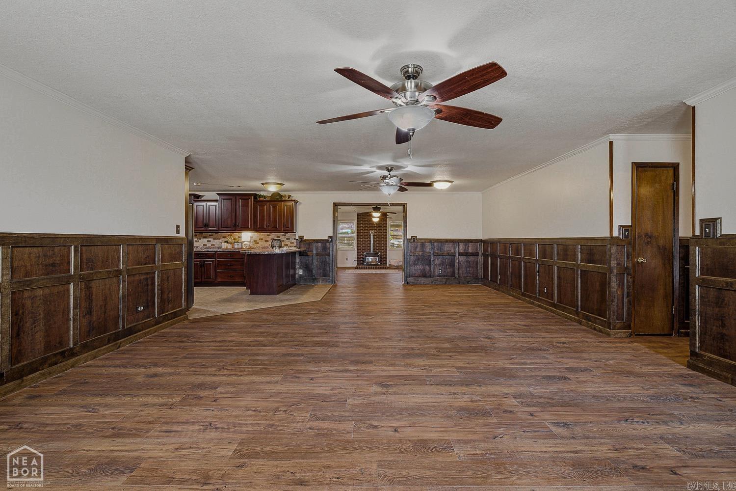 LYNNDALE - Residential