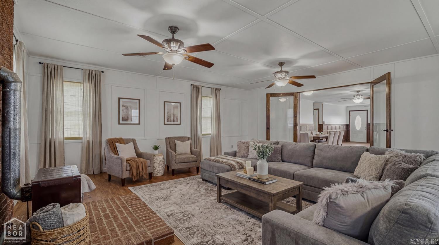 LYNNDALE - Residential