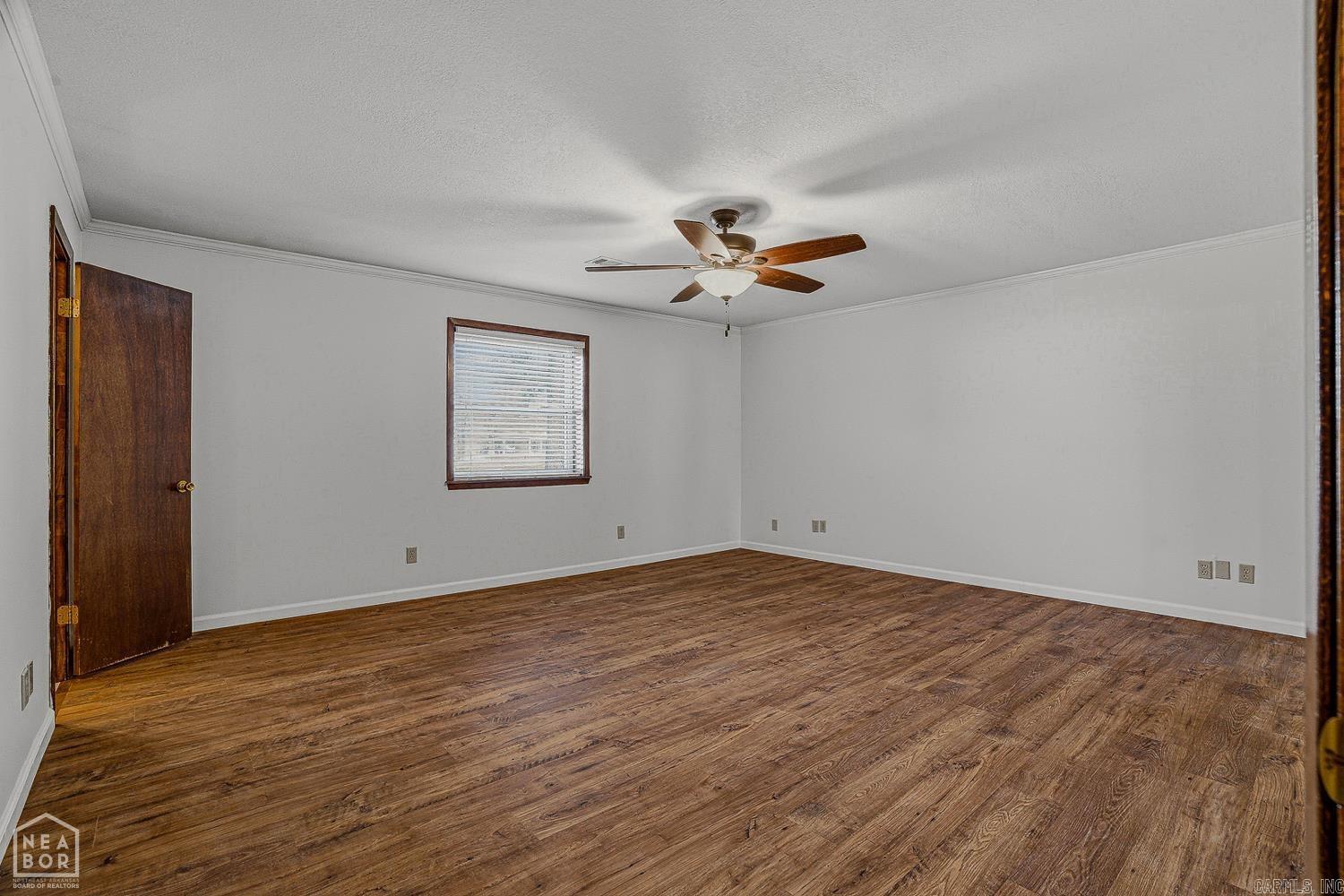 LYNNDALE - Residential