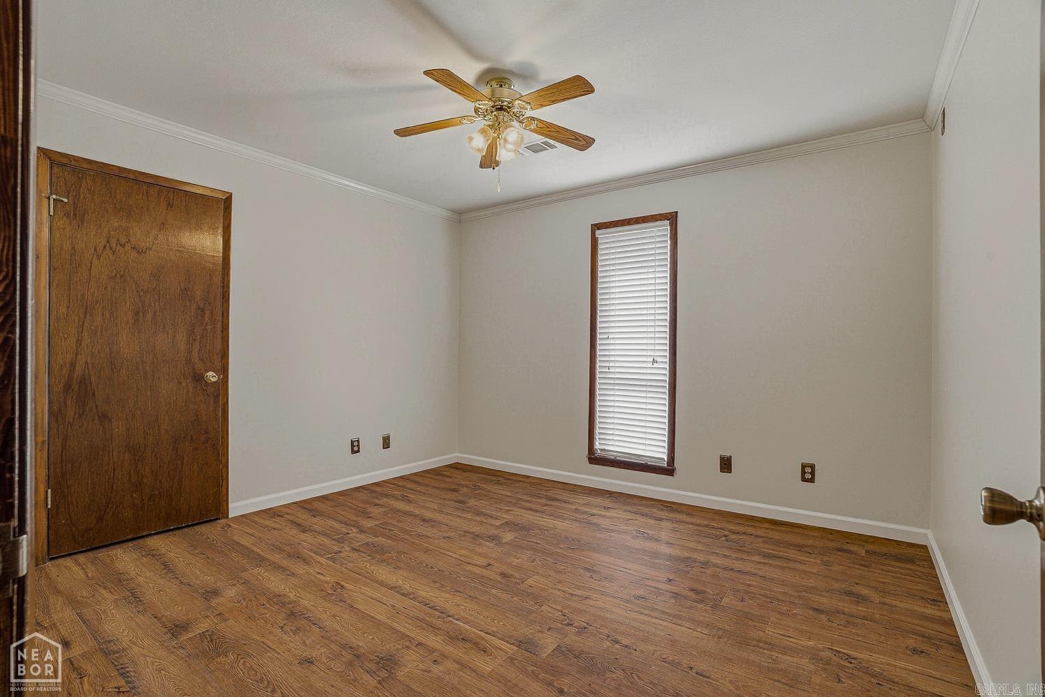 LYNNDALE - Residential