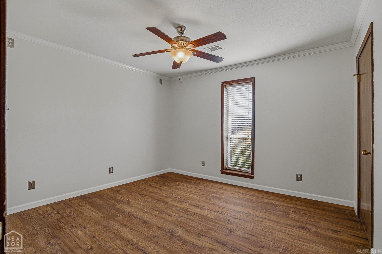 LYNNDALE - Residential