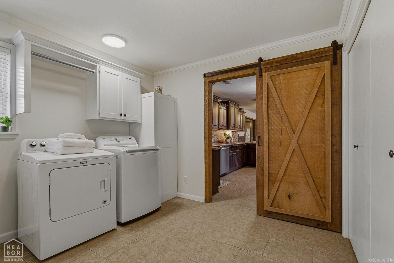 LYNNDALE - Residential