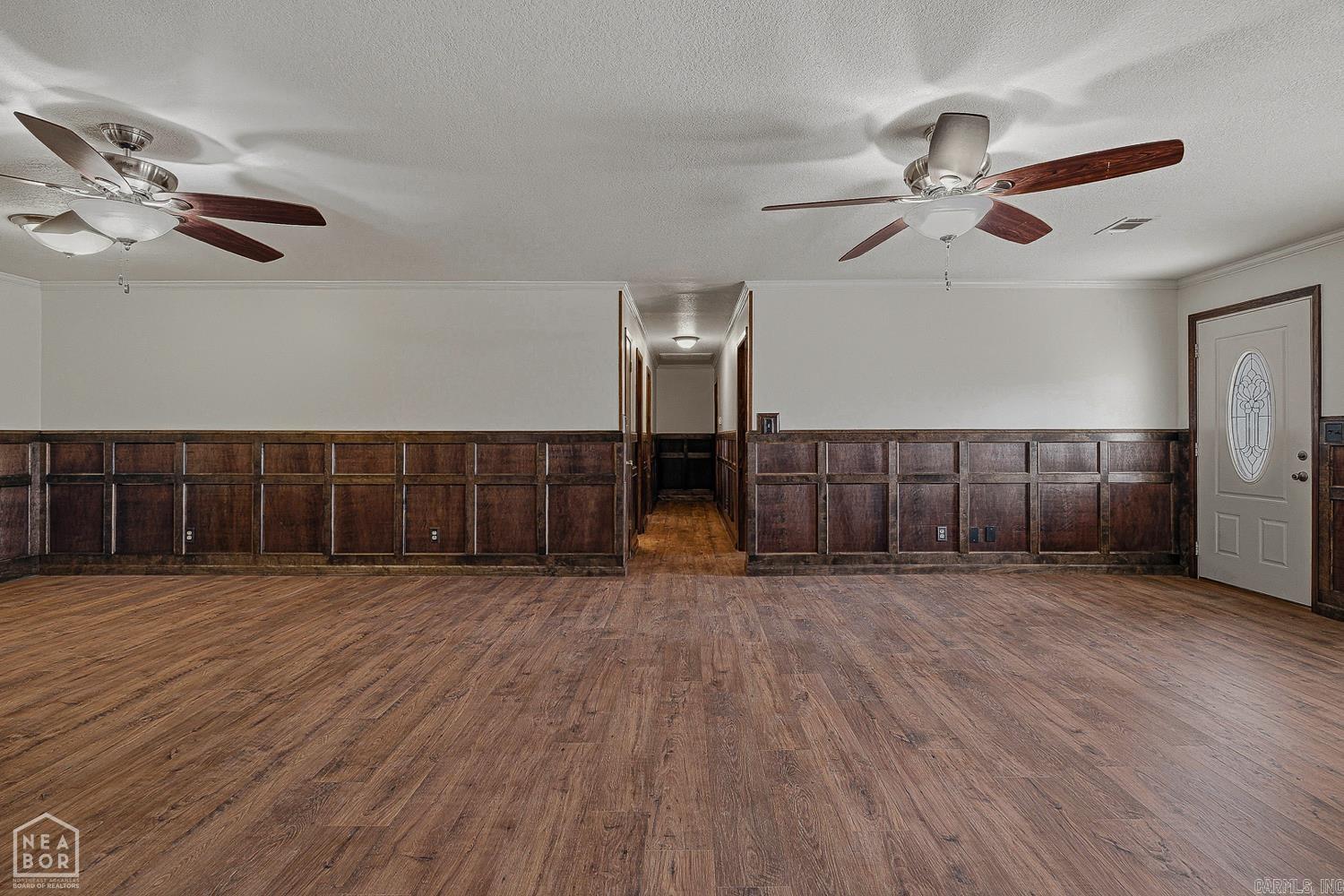 LYNNDALE - Residential