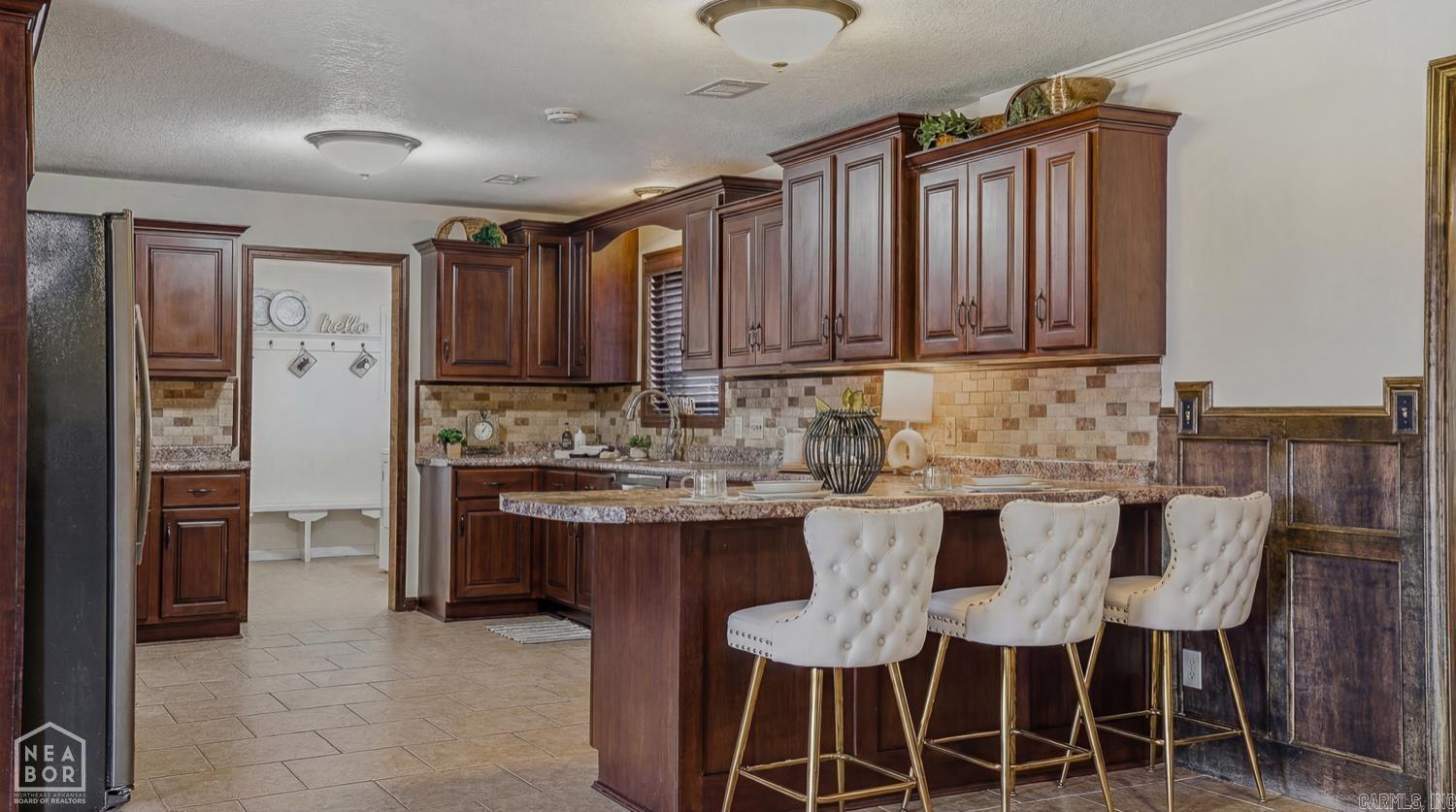 LYNNDALE - Residential