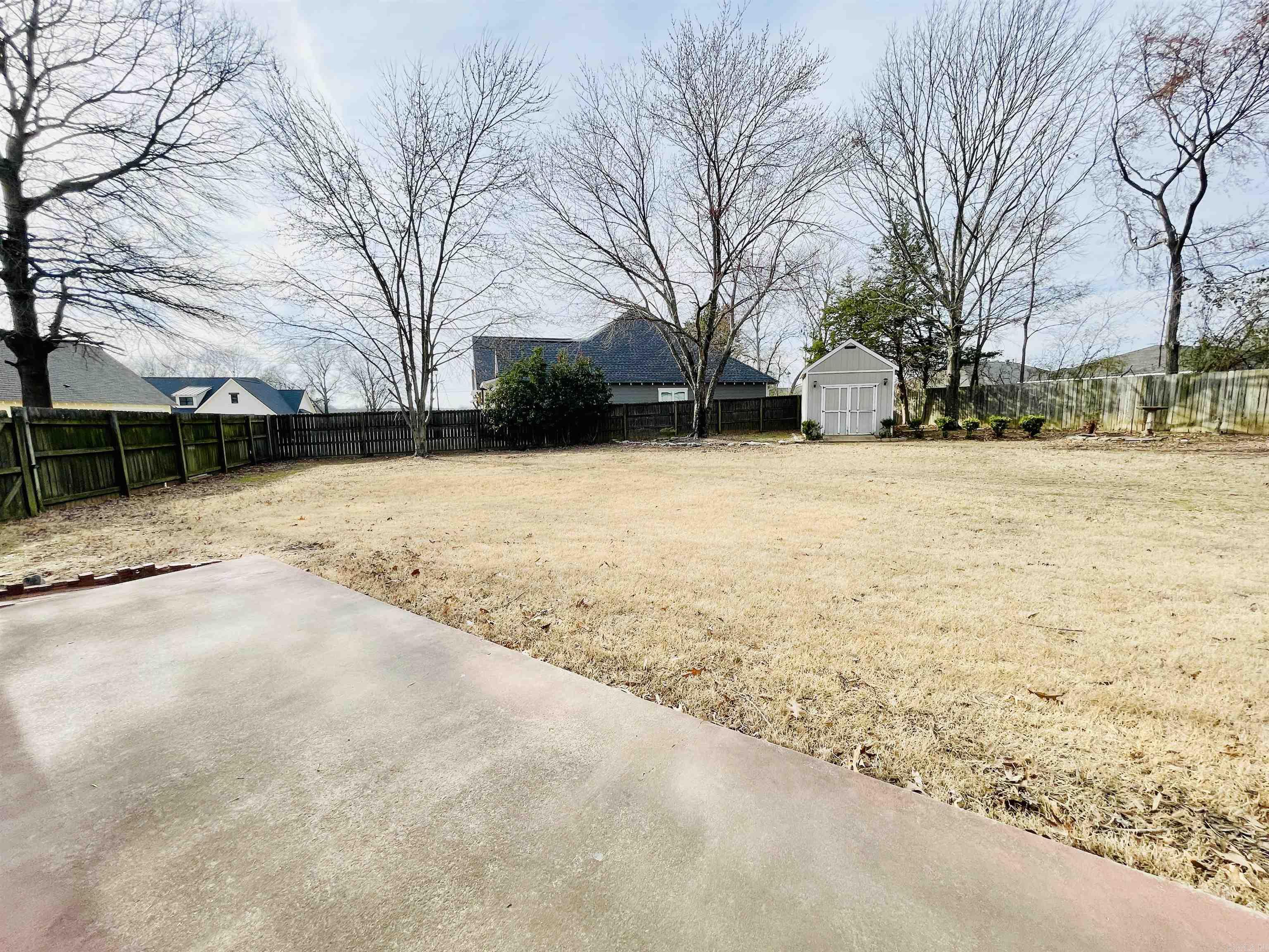 WOODLAND SPRINGS - Residential