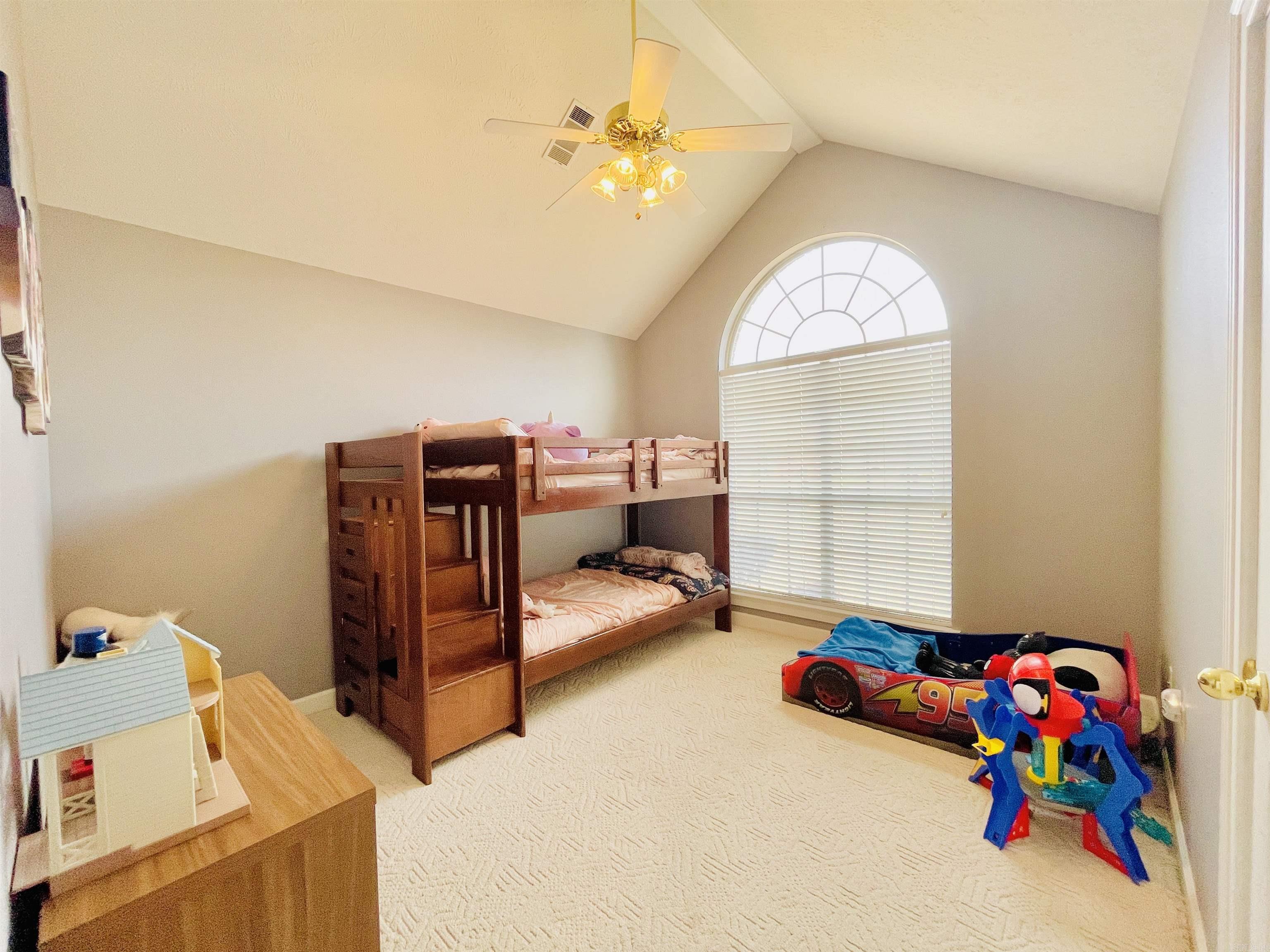 WOODLAND SPRINGS - Residential