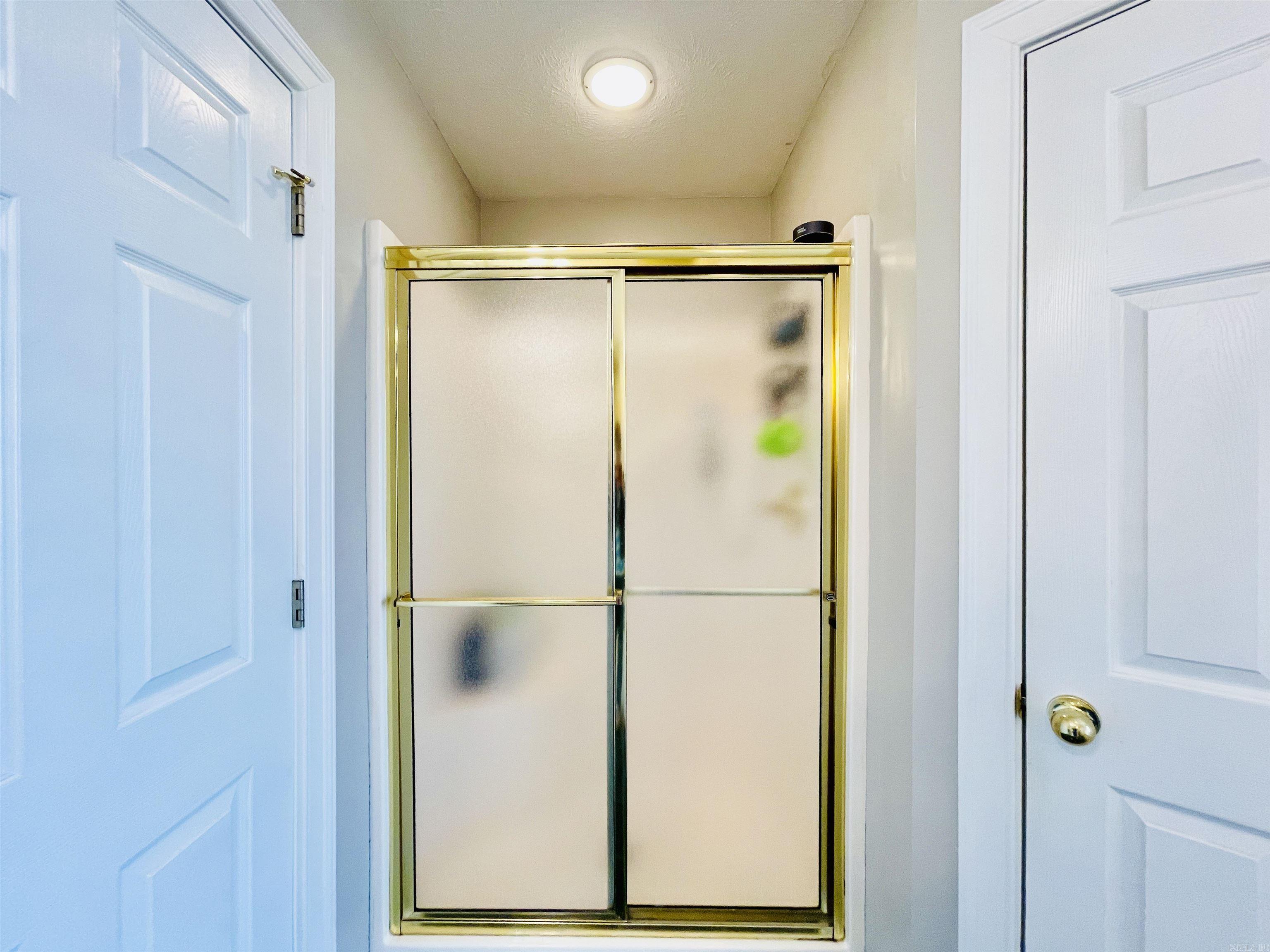 WOODLAND SPRINGS - Residential