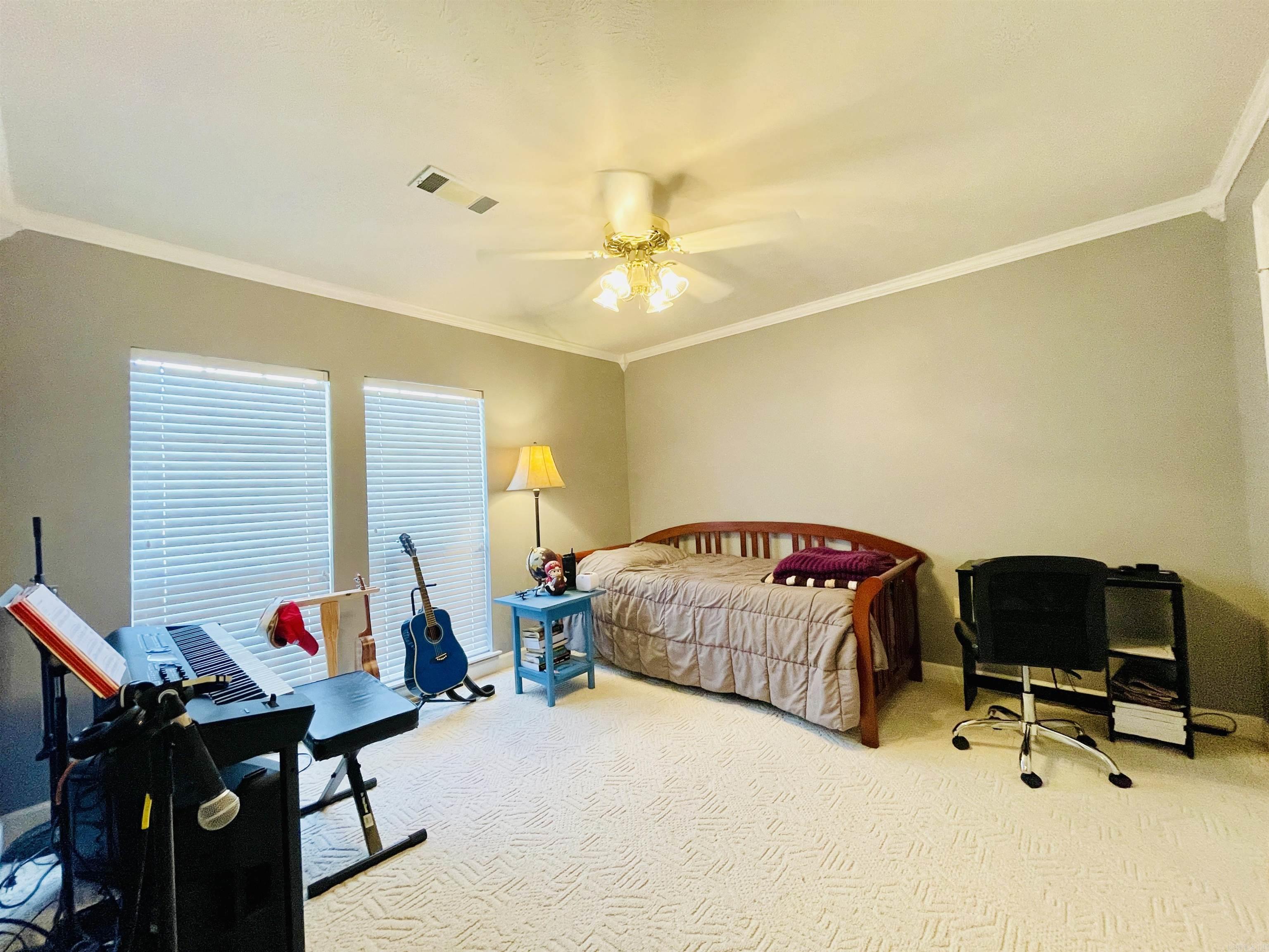 WOODLAND SPRINGS - Residential