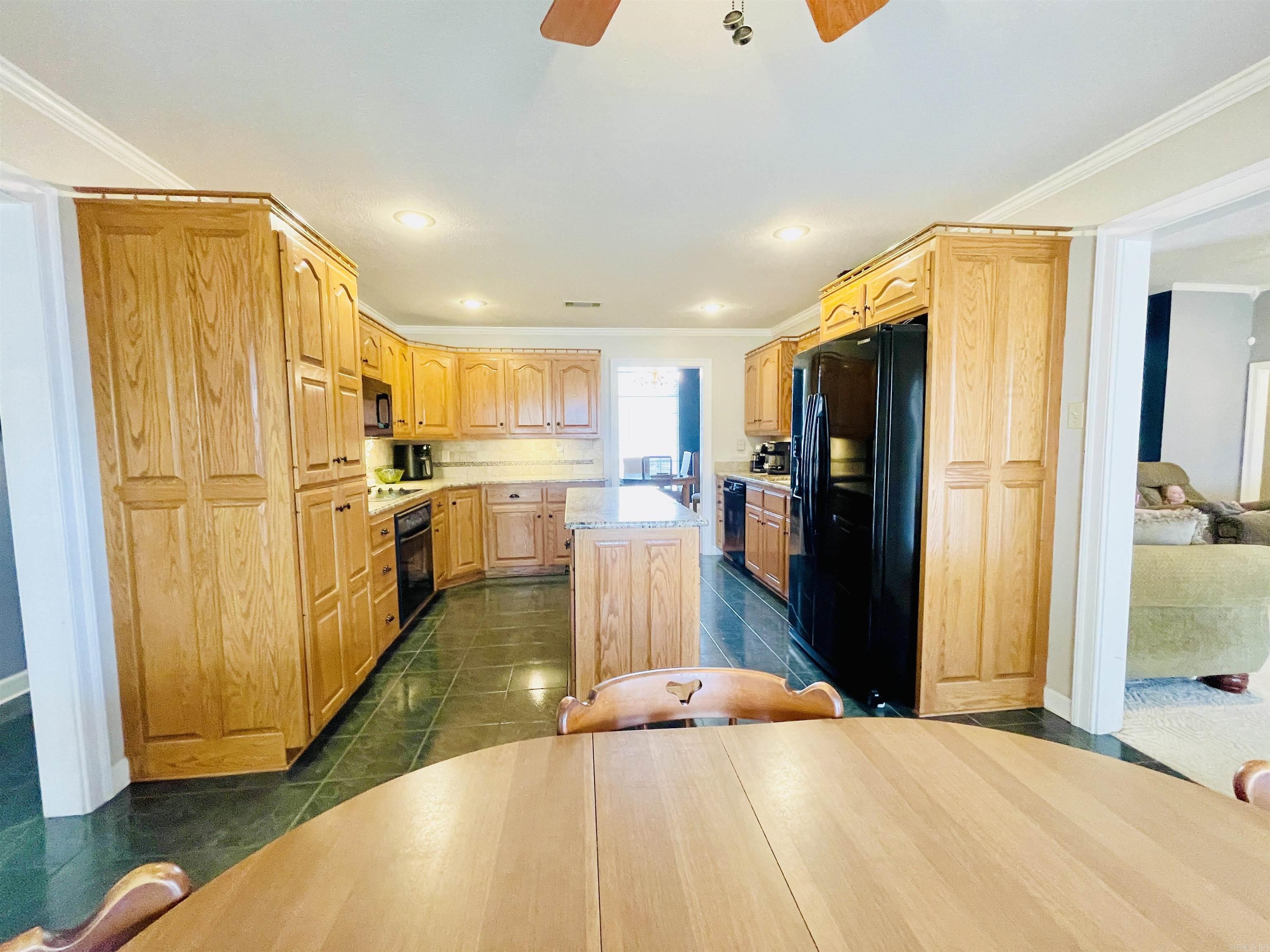 WOODLAND SPRINGS - Residential