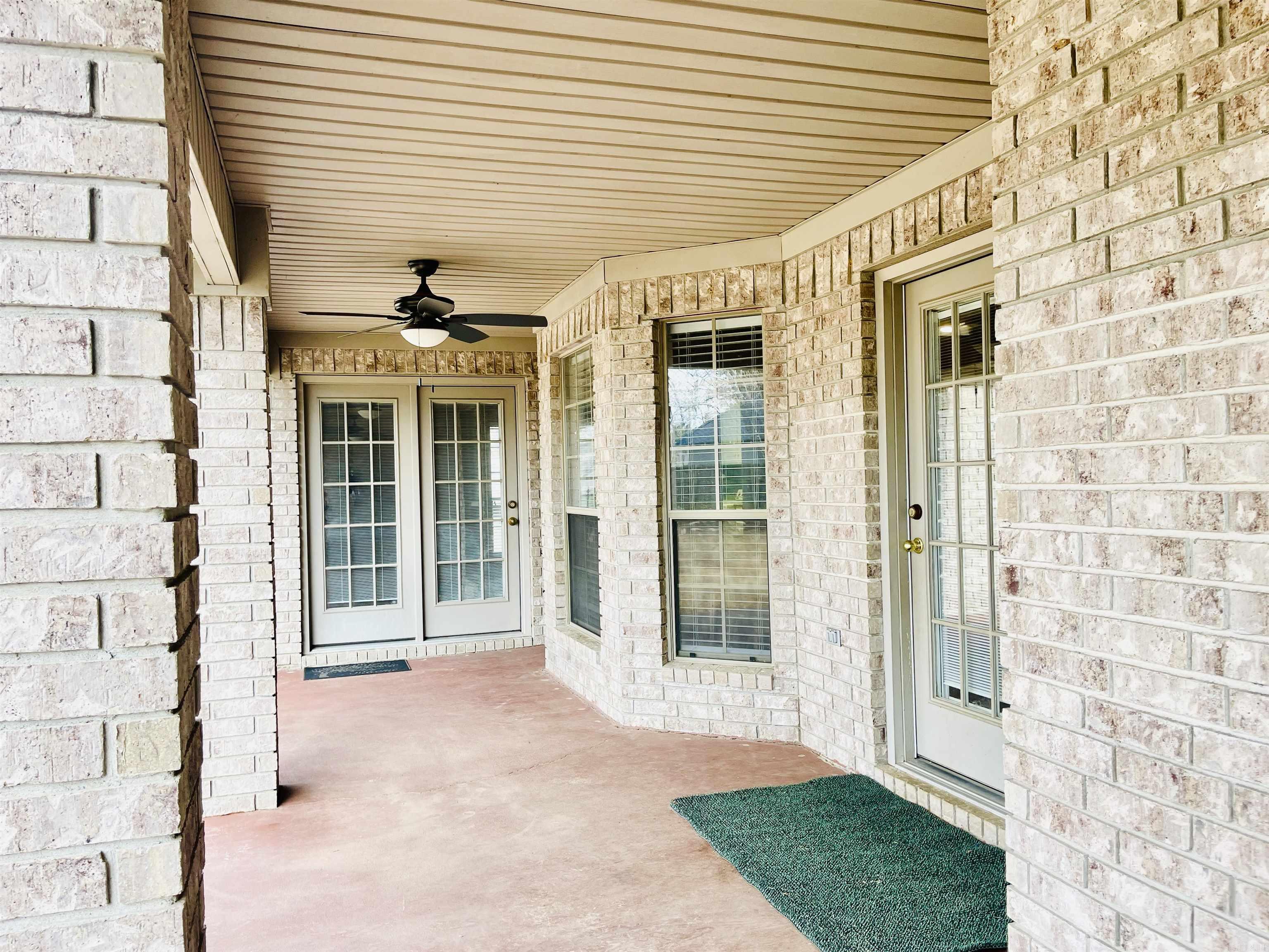 WOODLAND SPRINGS - Residential