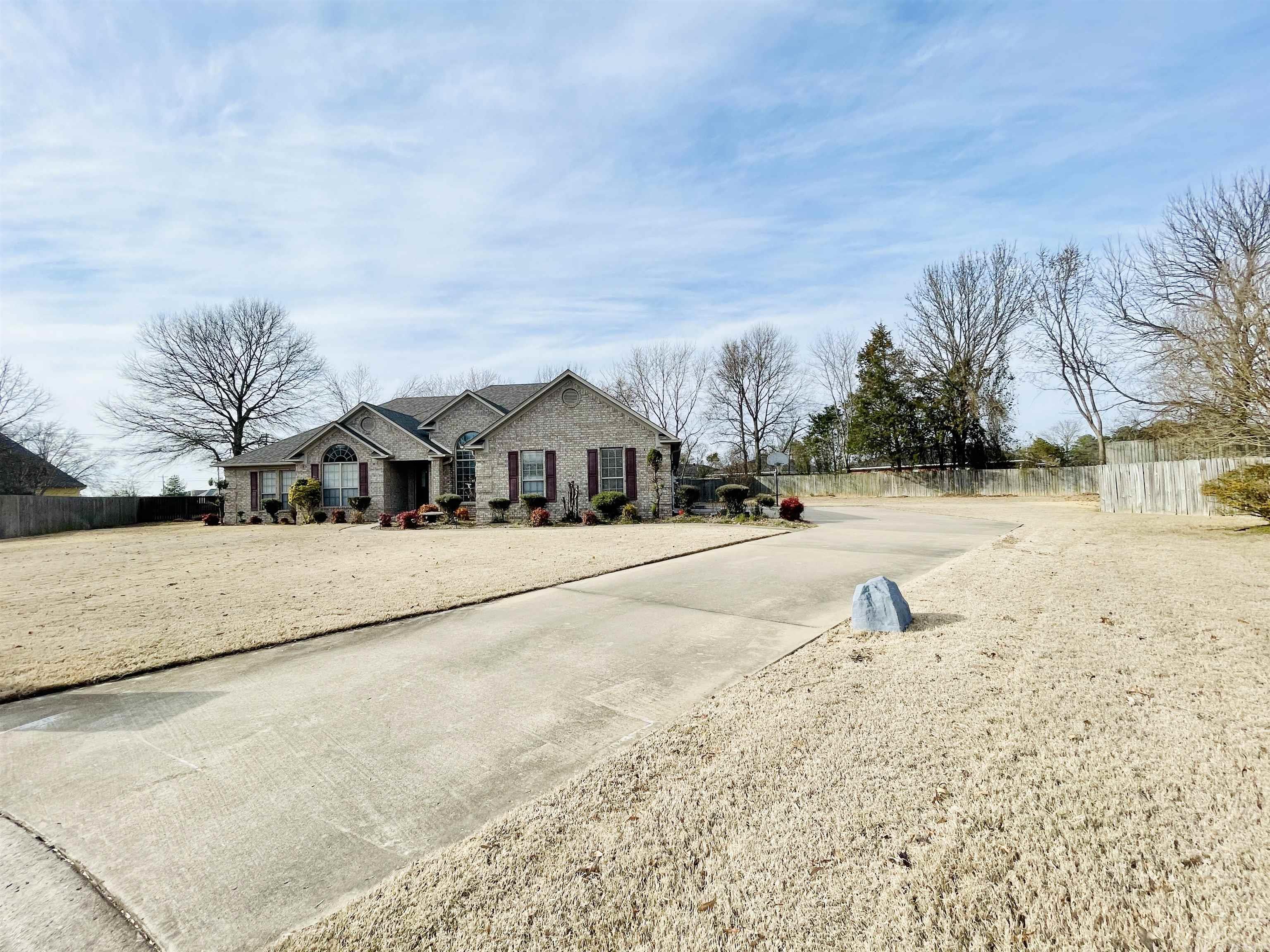 WOODLAND SPRINGS - Residential