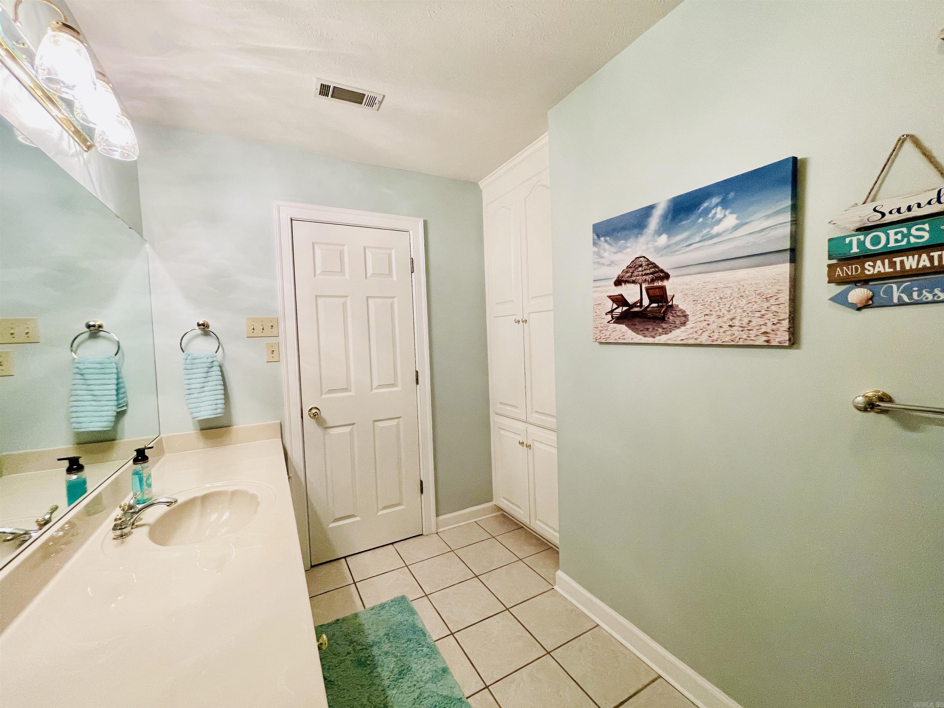 WOODLAND SPRINGS - Residential