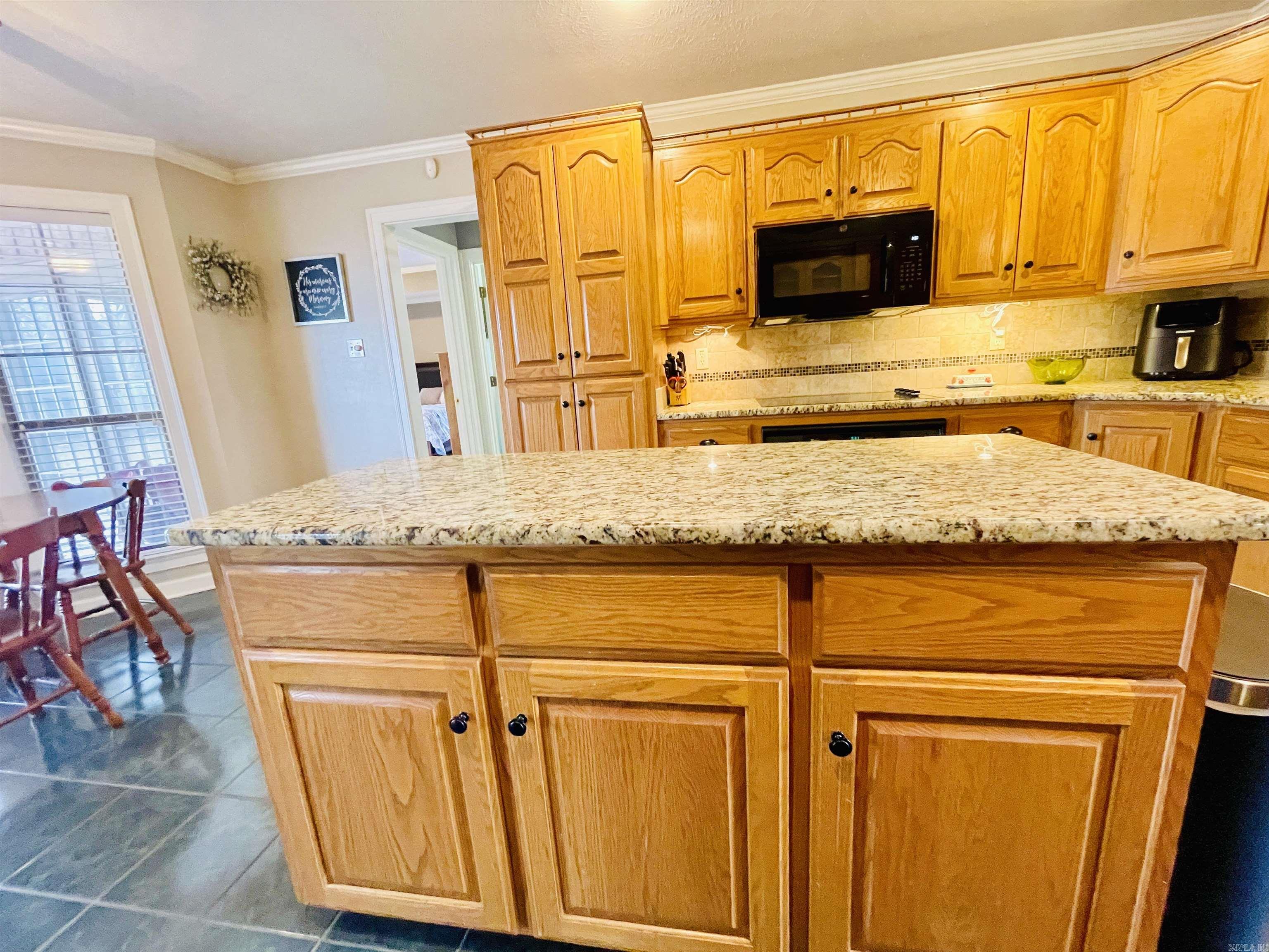 WOODLAND SPRINGS - Residential