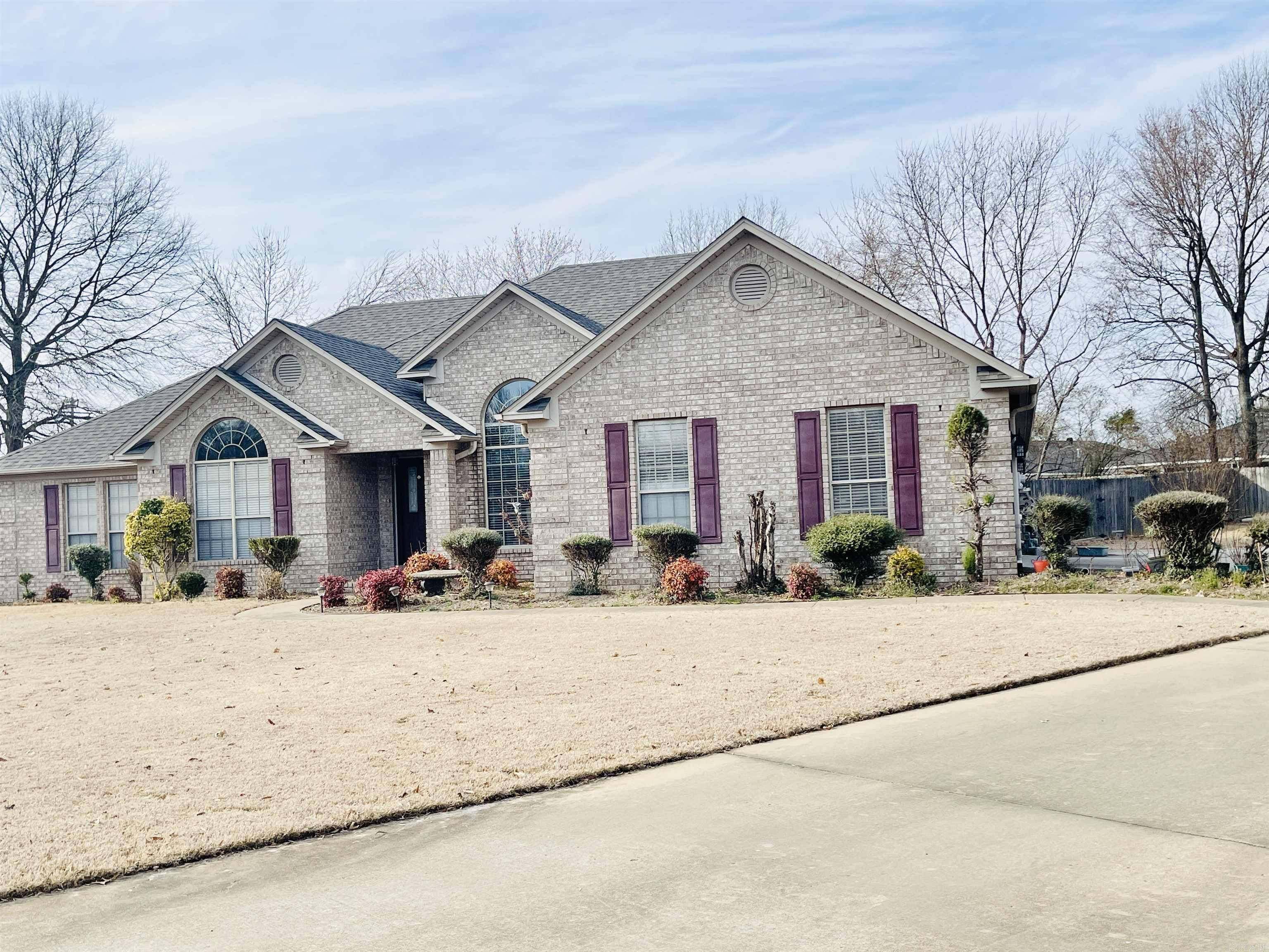 WOODLAND SPRINGS - Residential