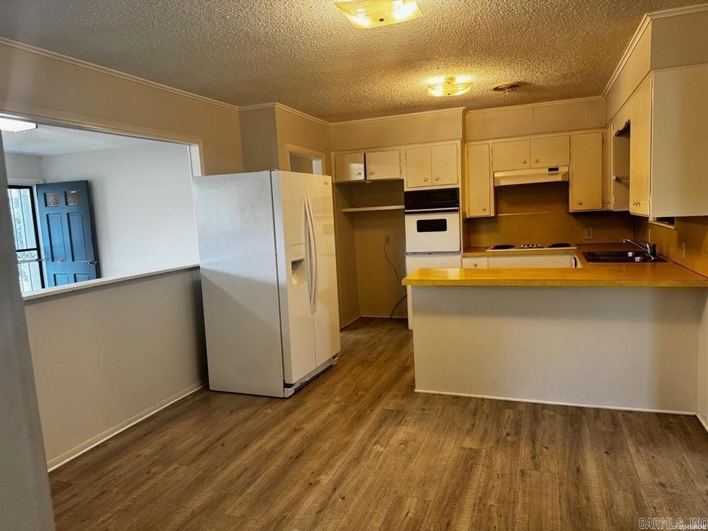 BATES, J.F. - Residential