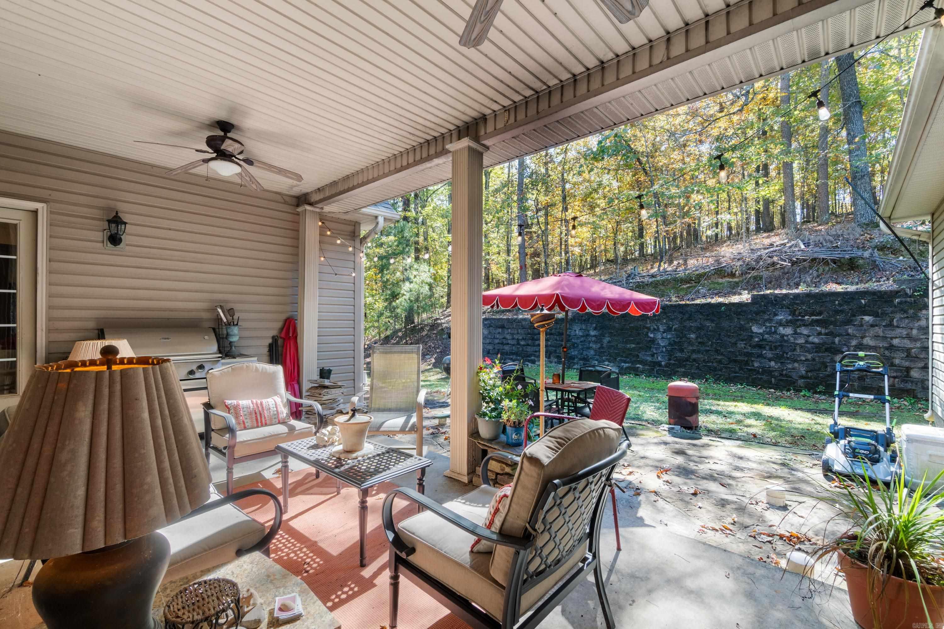 PEMBROOK MANOR EST - Residential