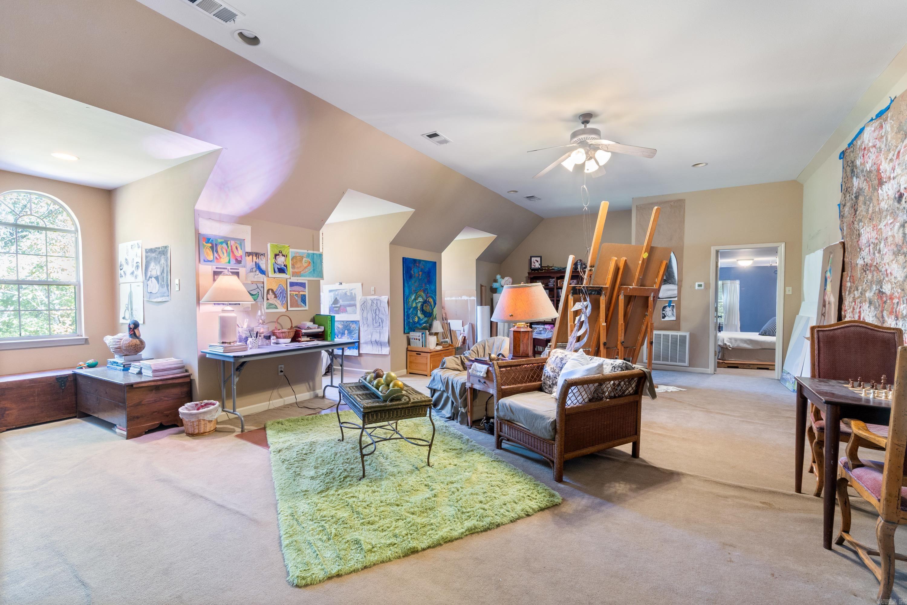 PEMBROOK MANOR EST - Residential