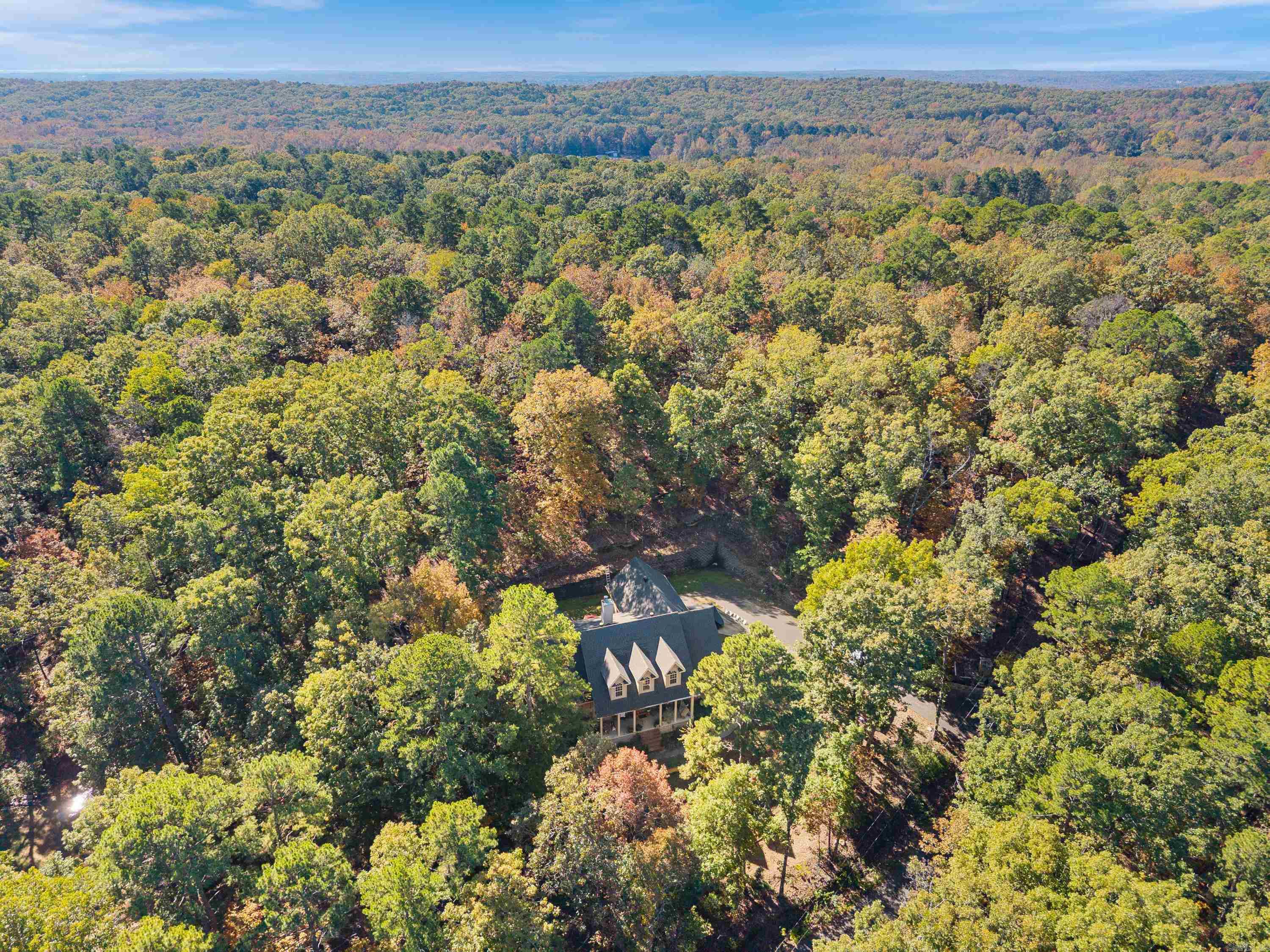 PEMBROOK MANOR EST - Residential