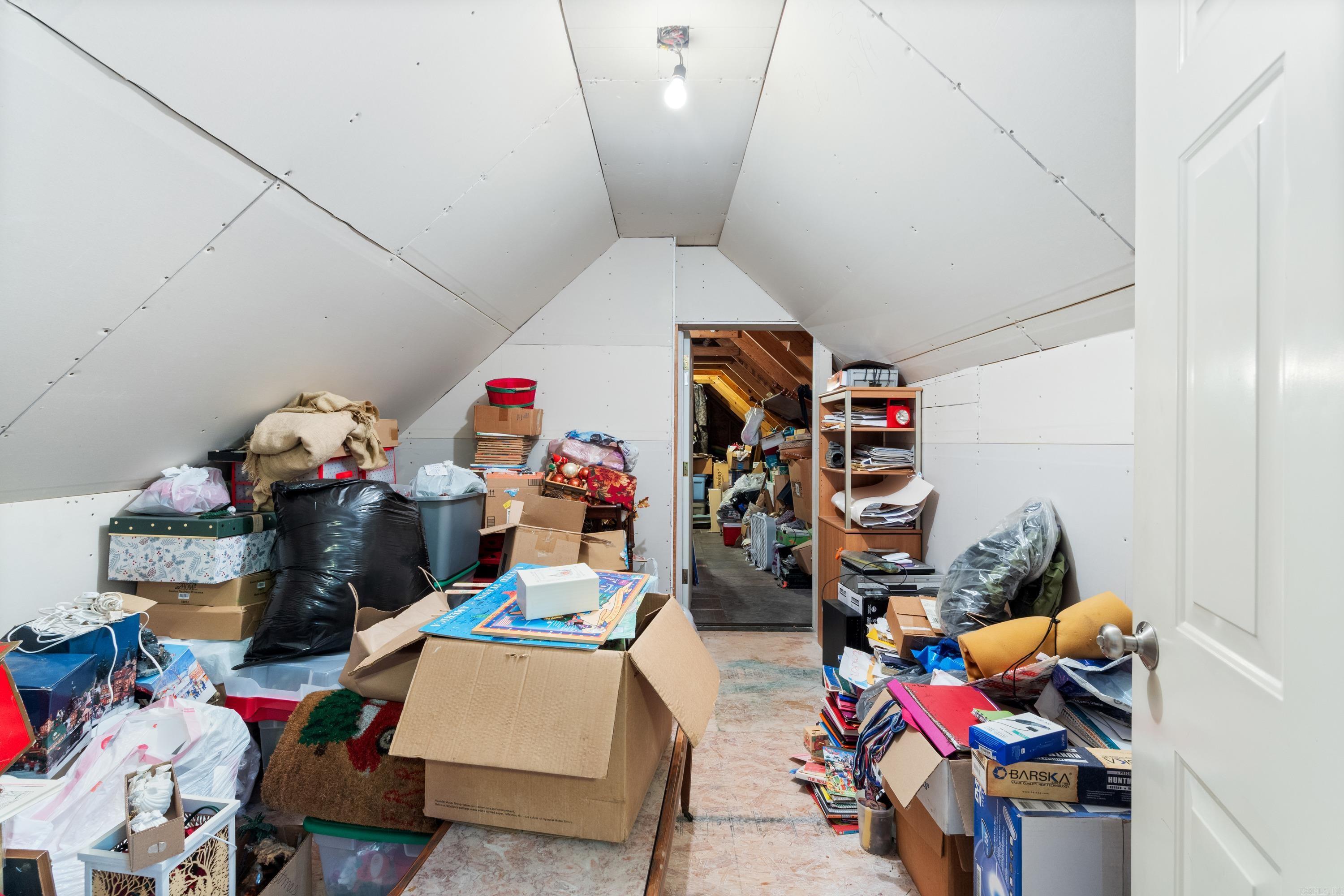 PEMBROOK MANOR EST - Residential