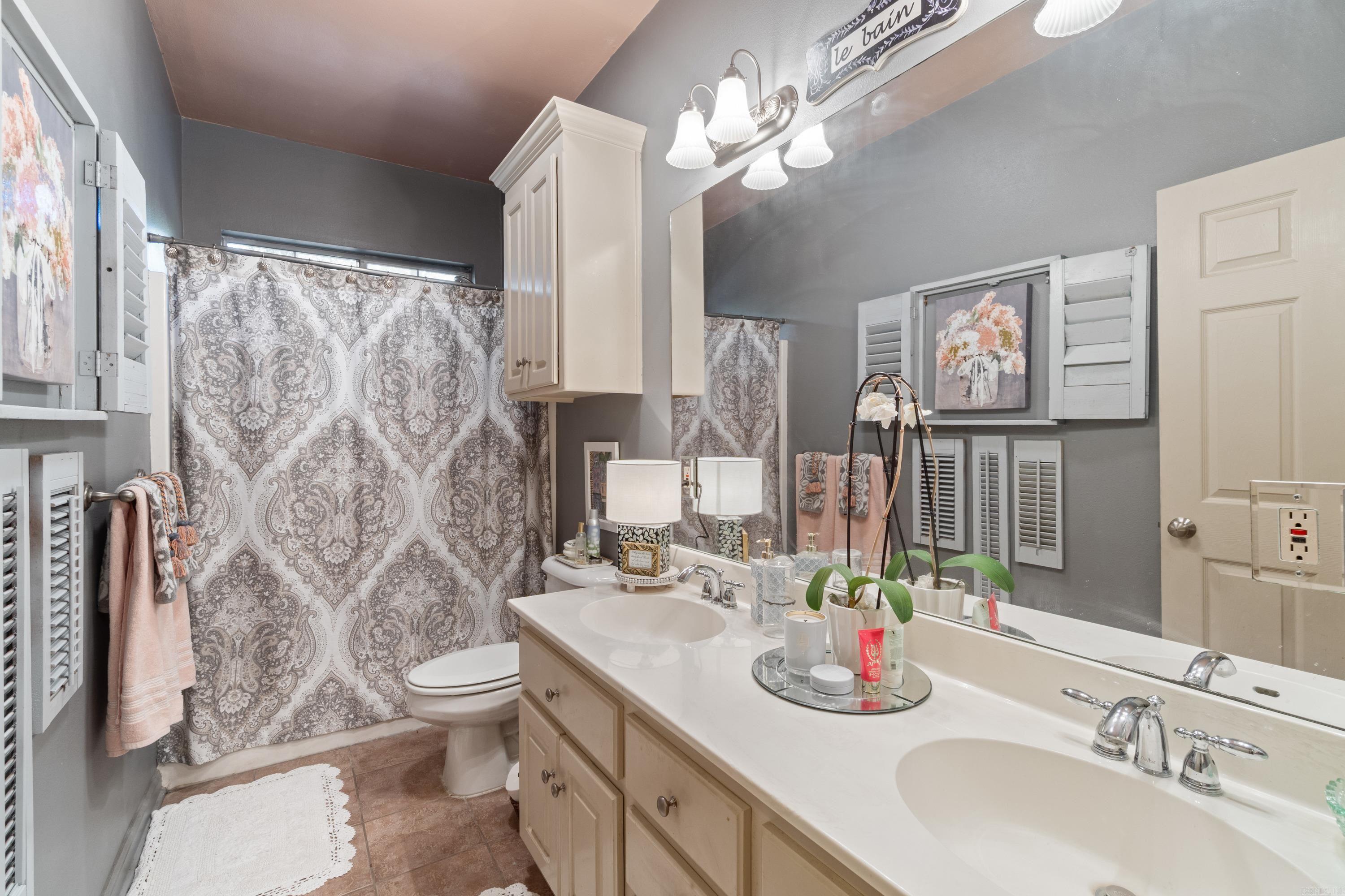 PEMBROOK MANOR EST - Residential