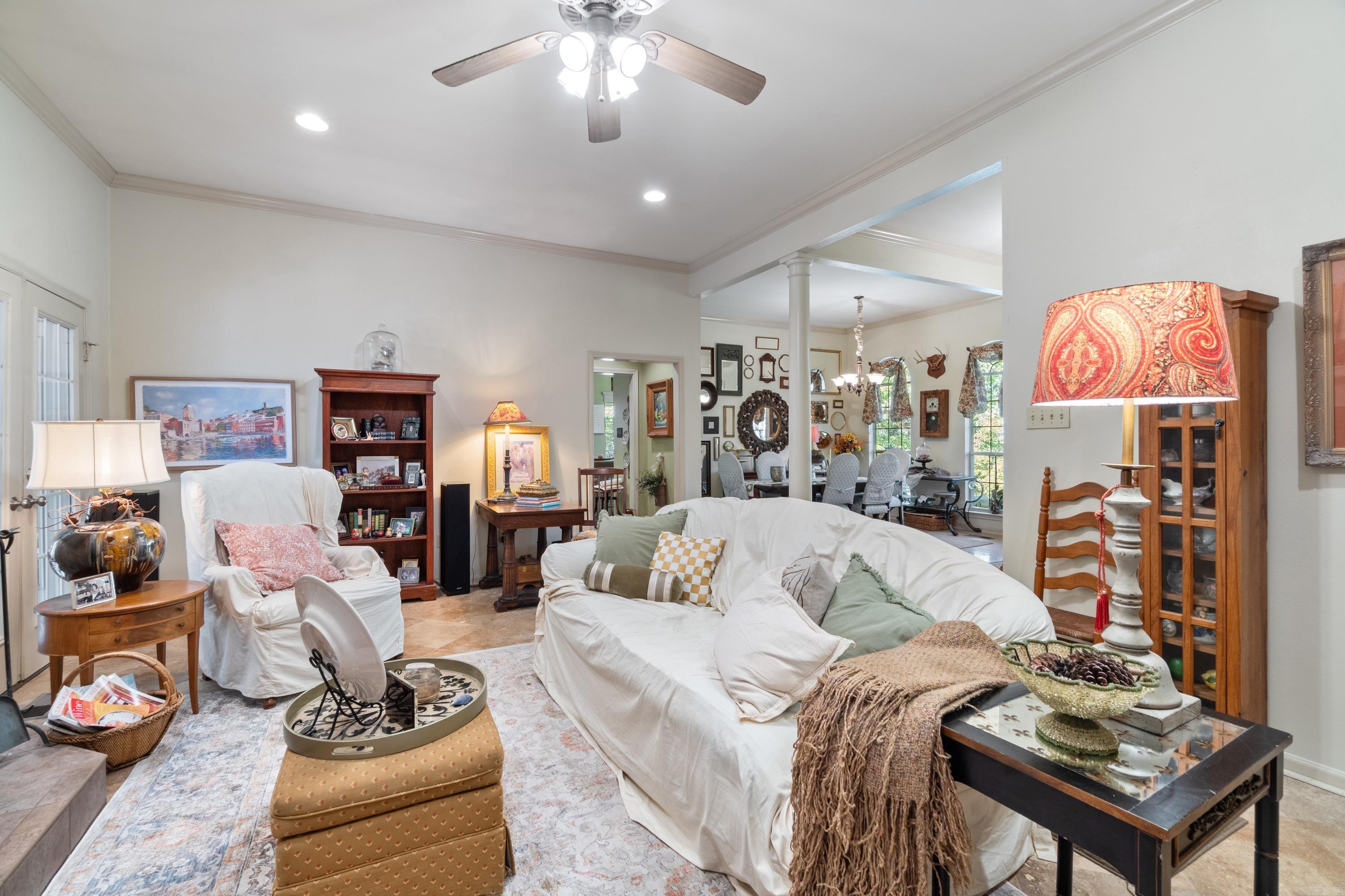 PEMBROOK MANOR EST - Residential