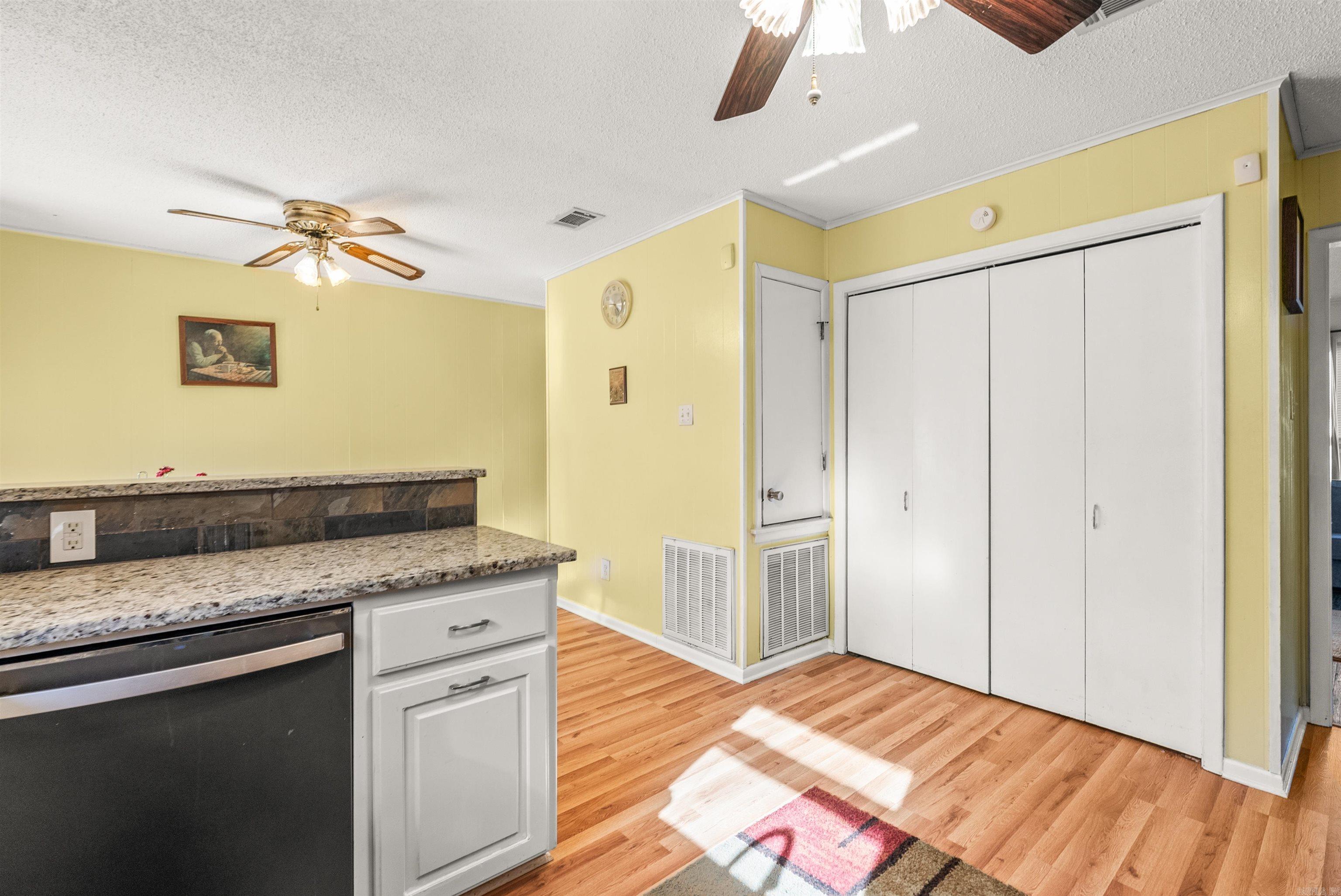 PINEWOOD TO JACK - Residential