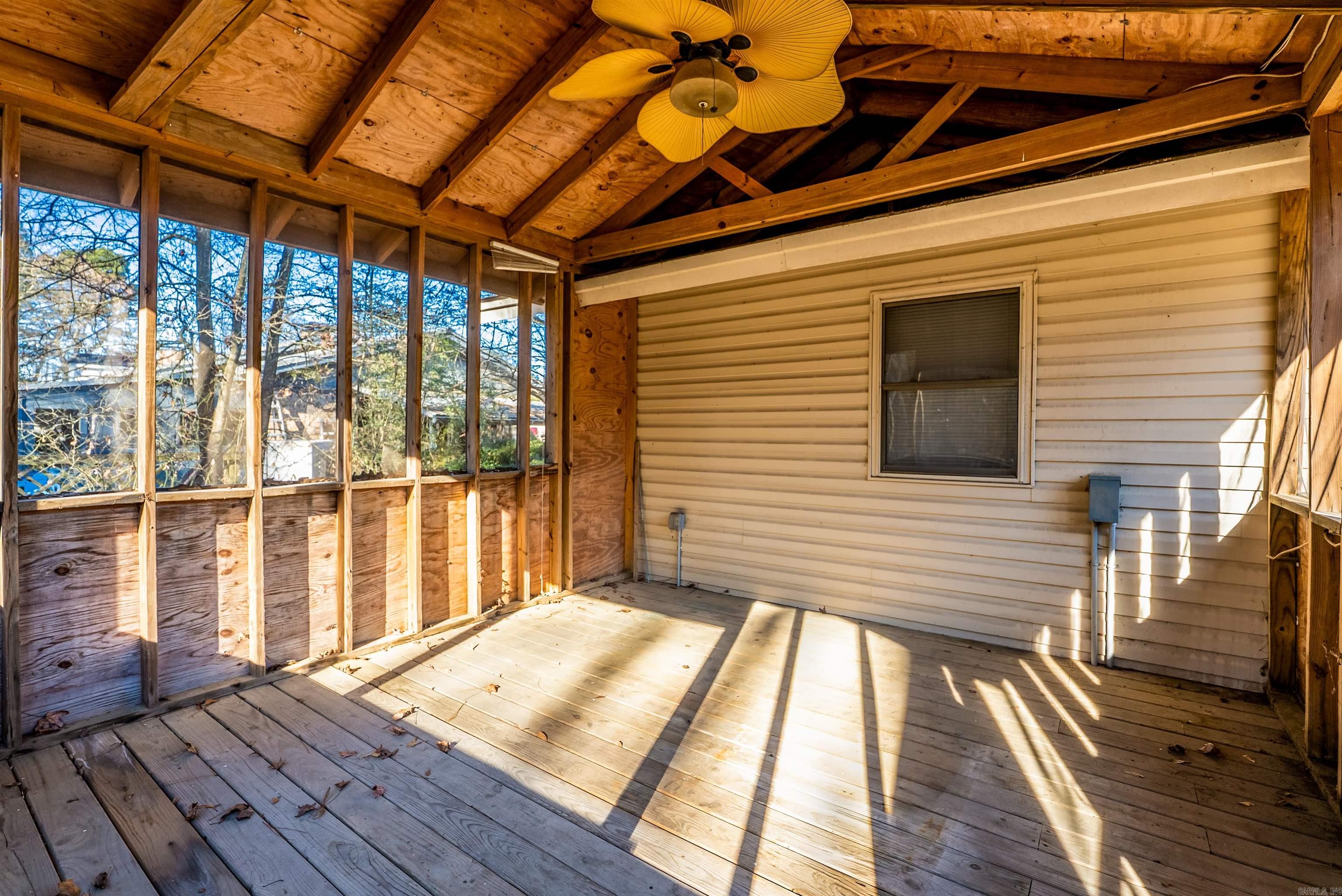 PINEWOOD TO JACK - Residential