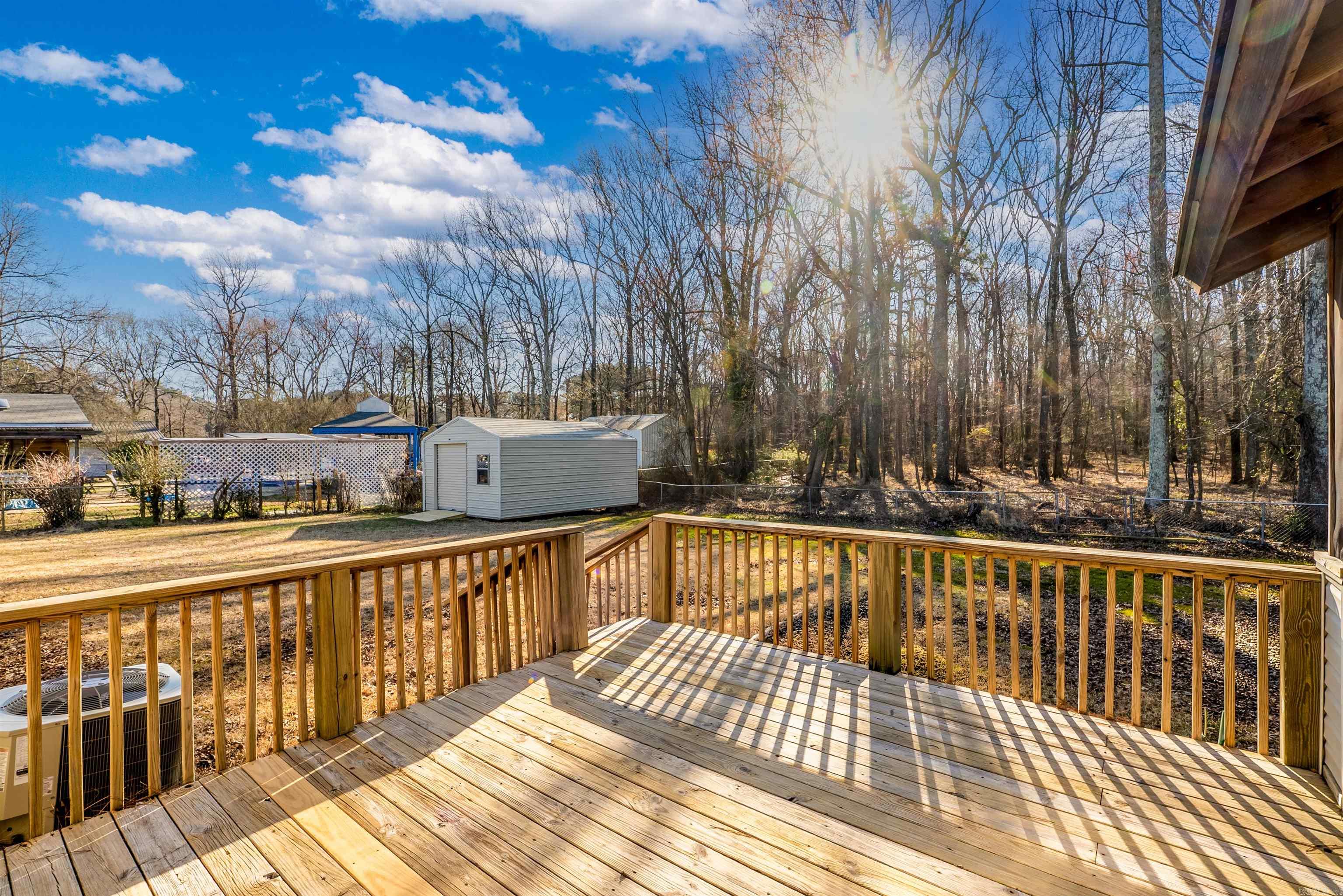 PINEWOOD TO JACK - Residential