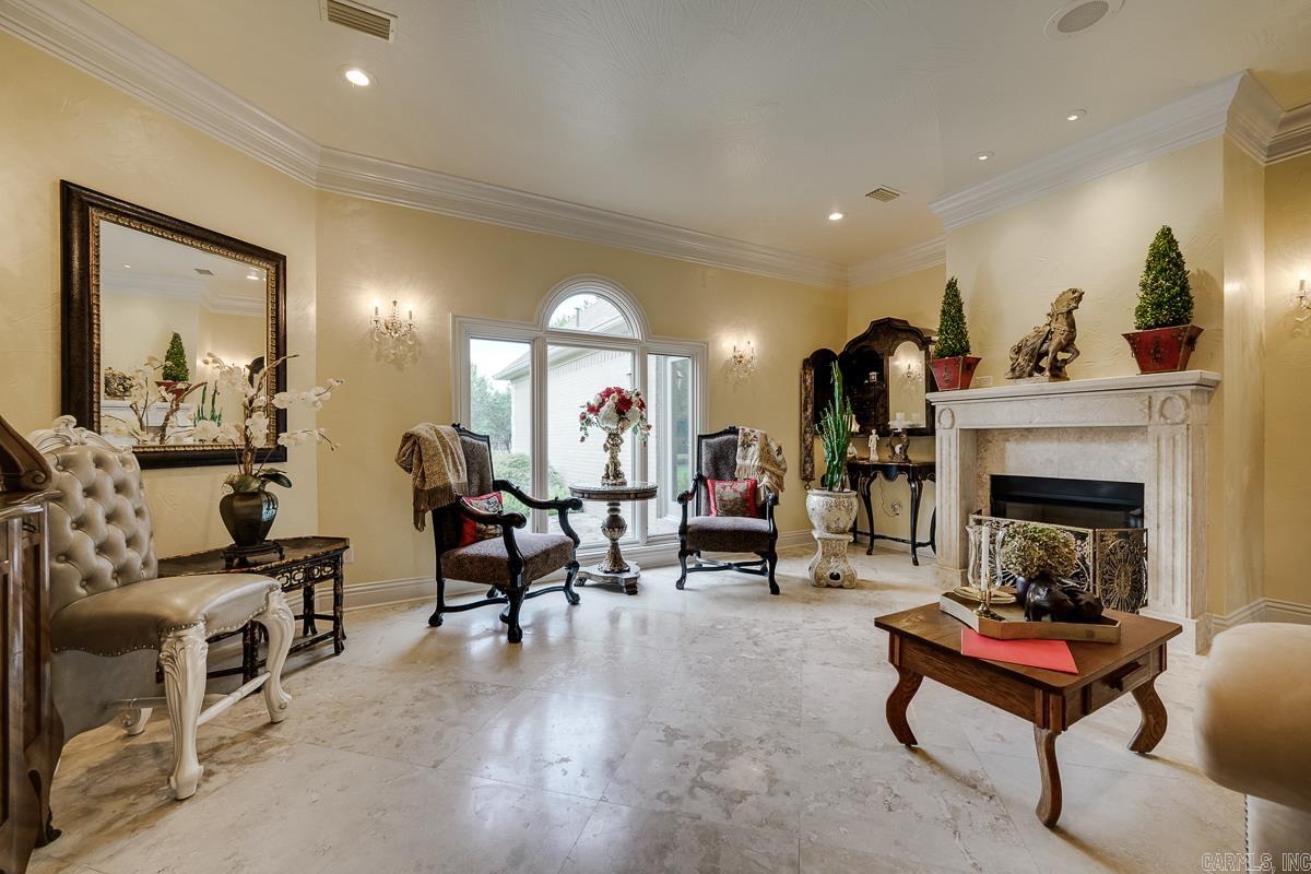 CENTENNIAL VALLEY - Residential