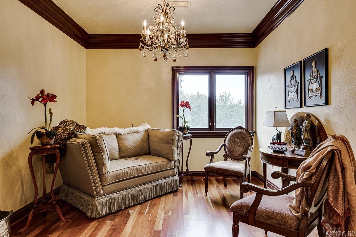 CENTENNIAL VALLEY - Residential