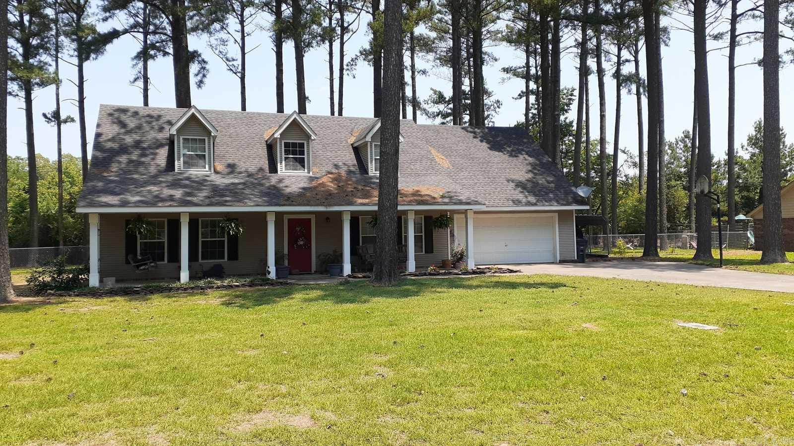 PINEWOOD ESTATES - Residential