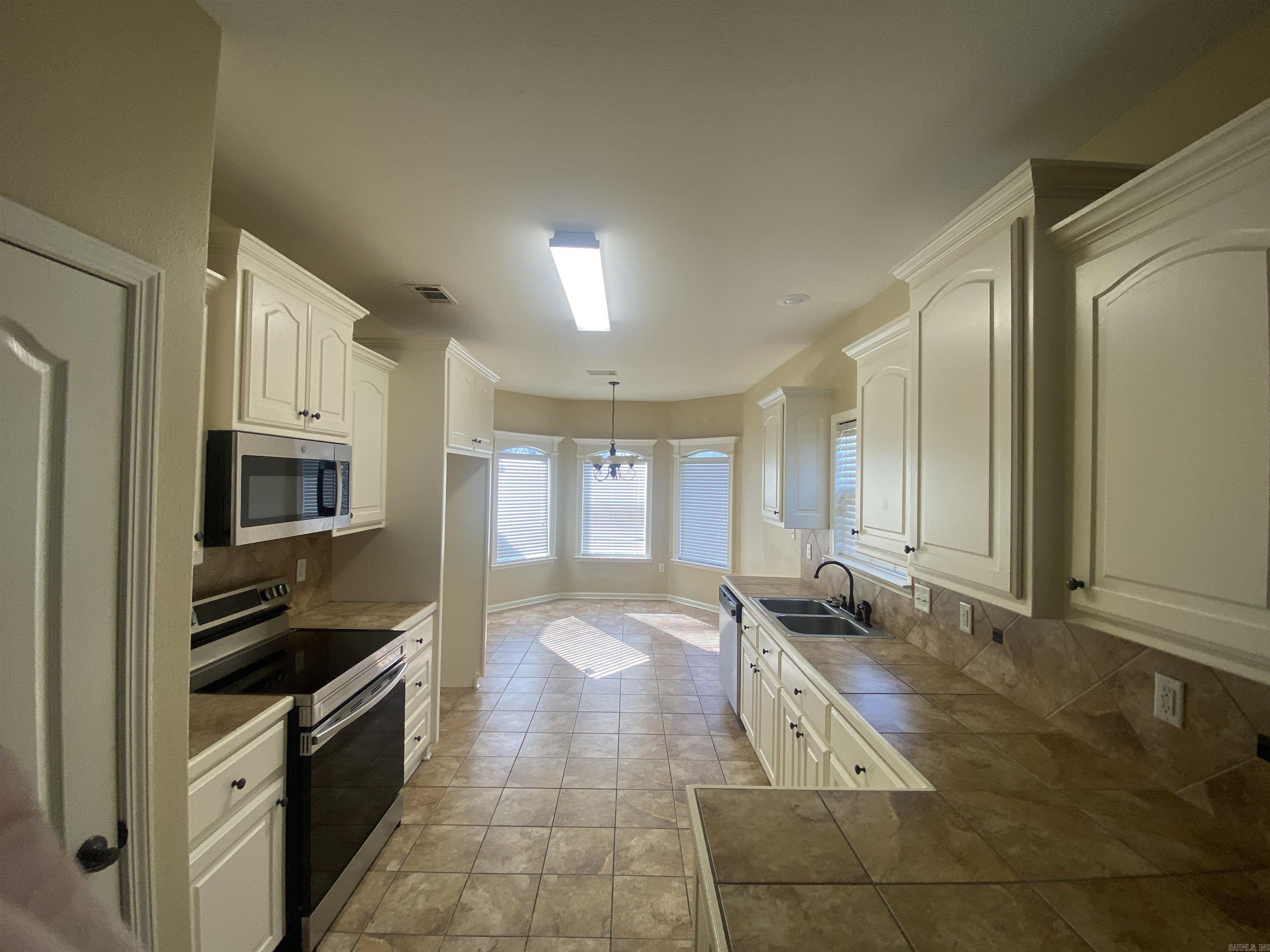 BARROW JOHN - Residential