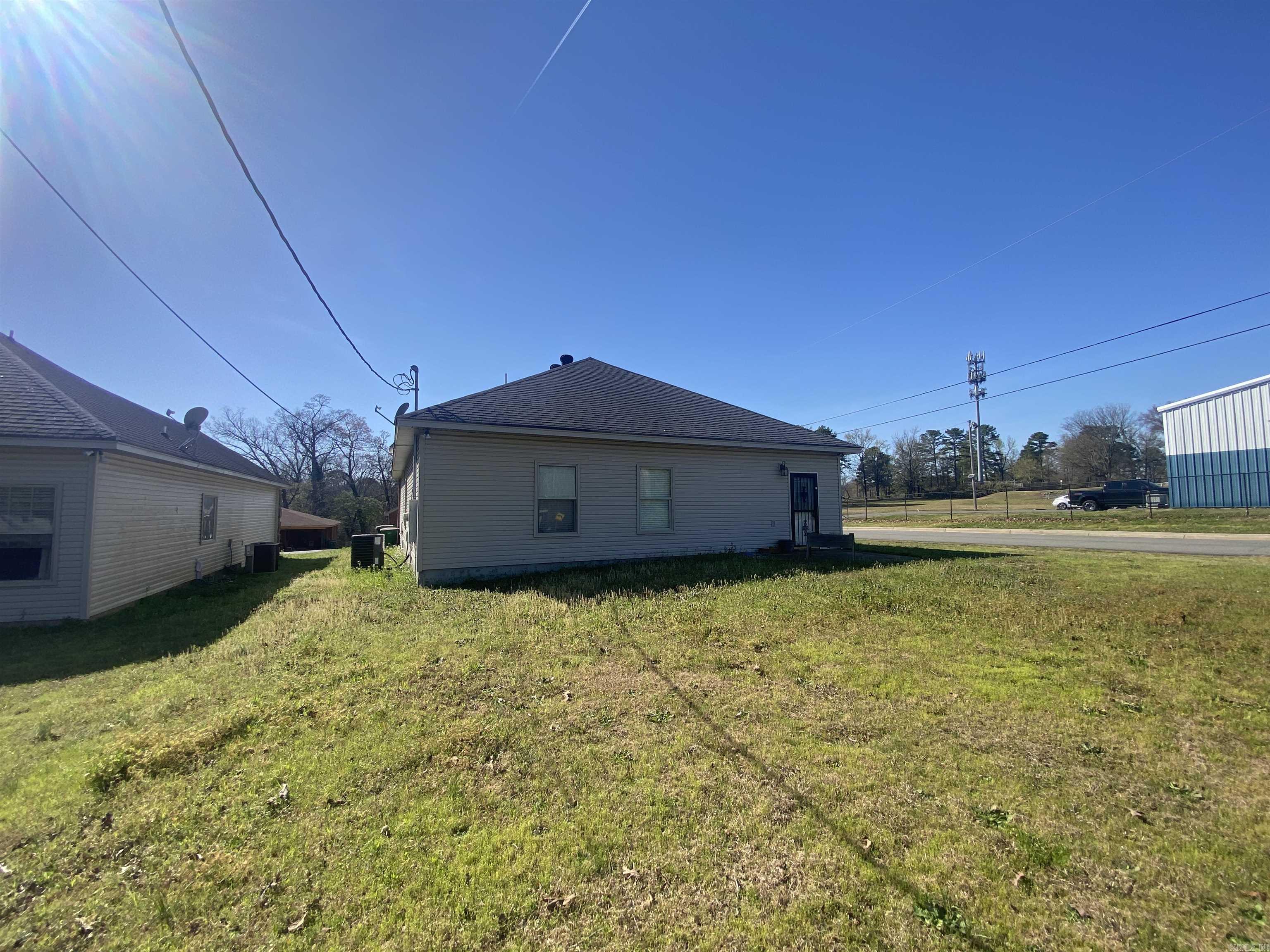 BARROW JOHN - Residential