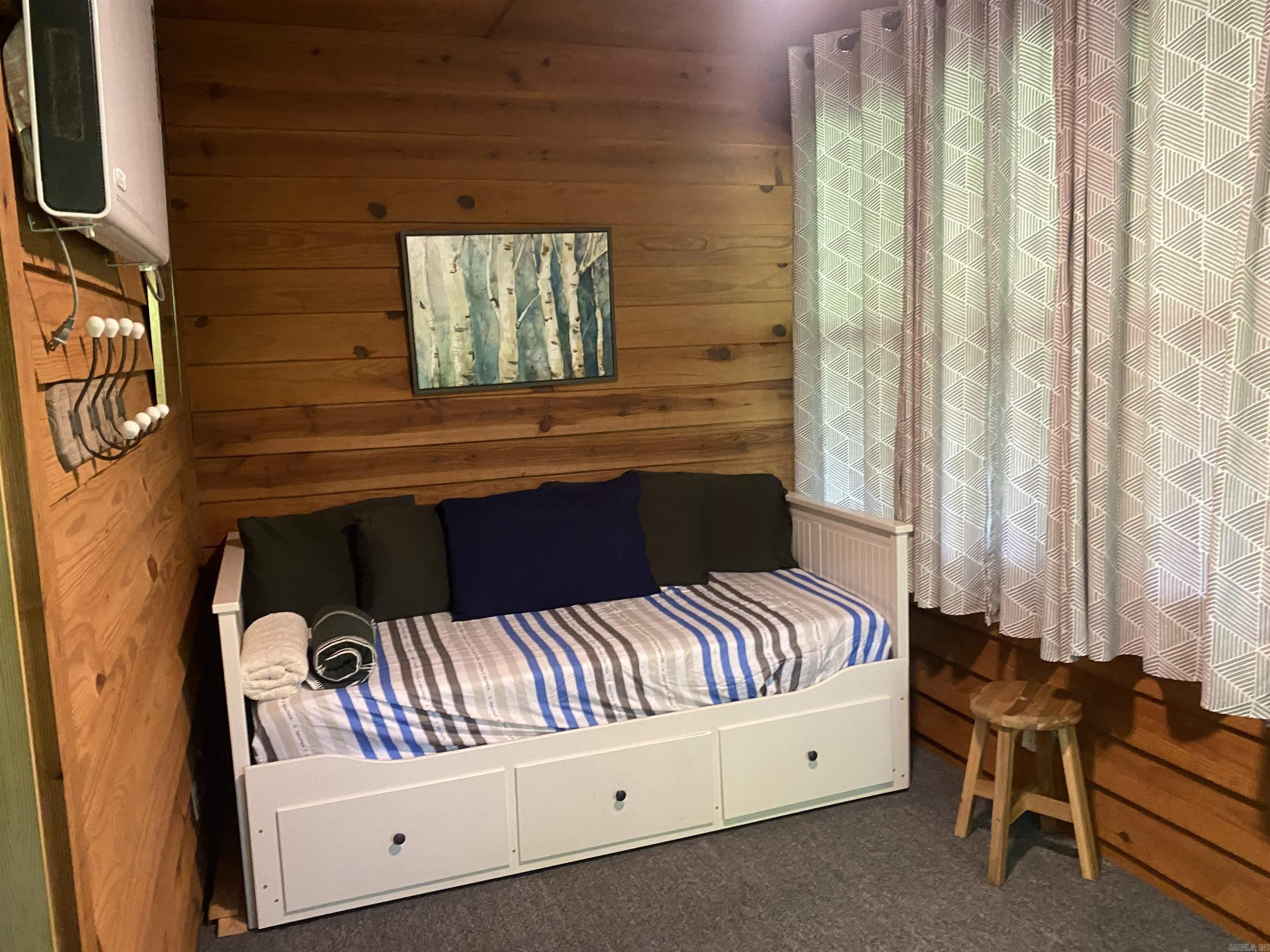 Mount Ida - Residential