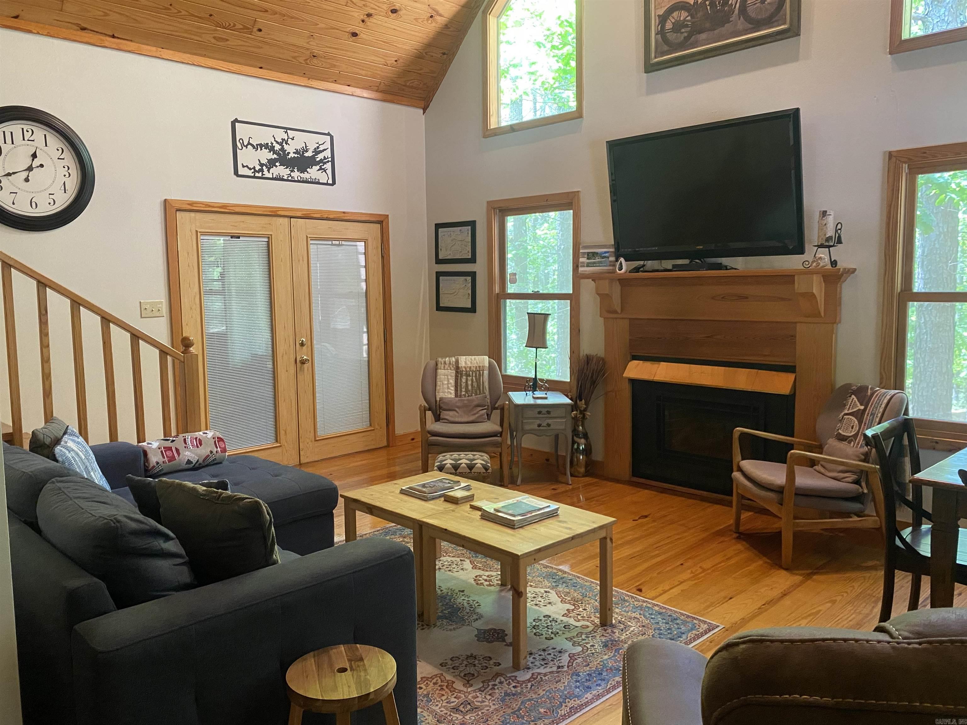 Mount Ida - Residential