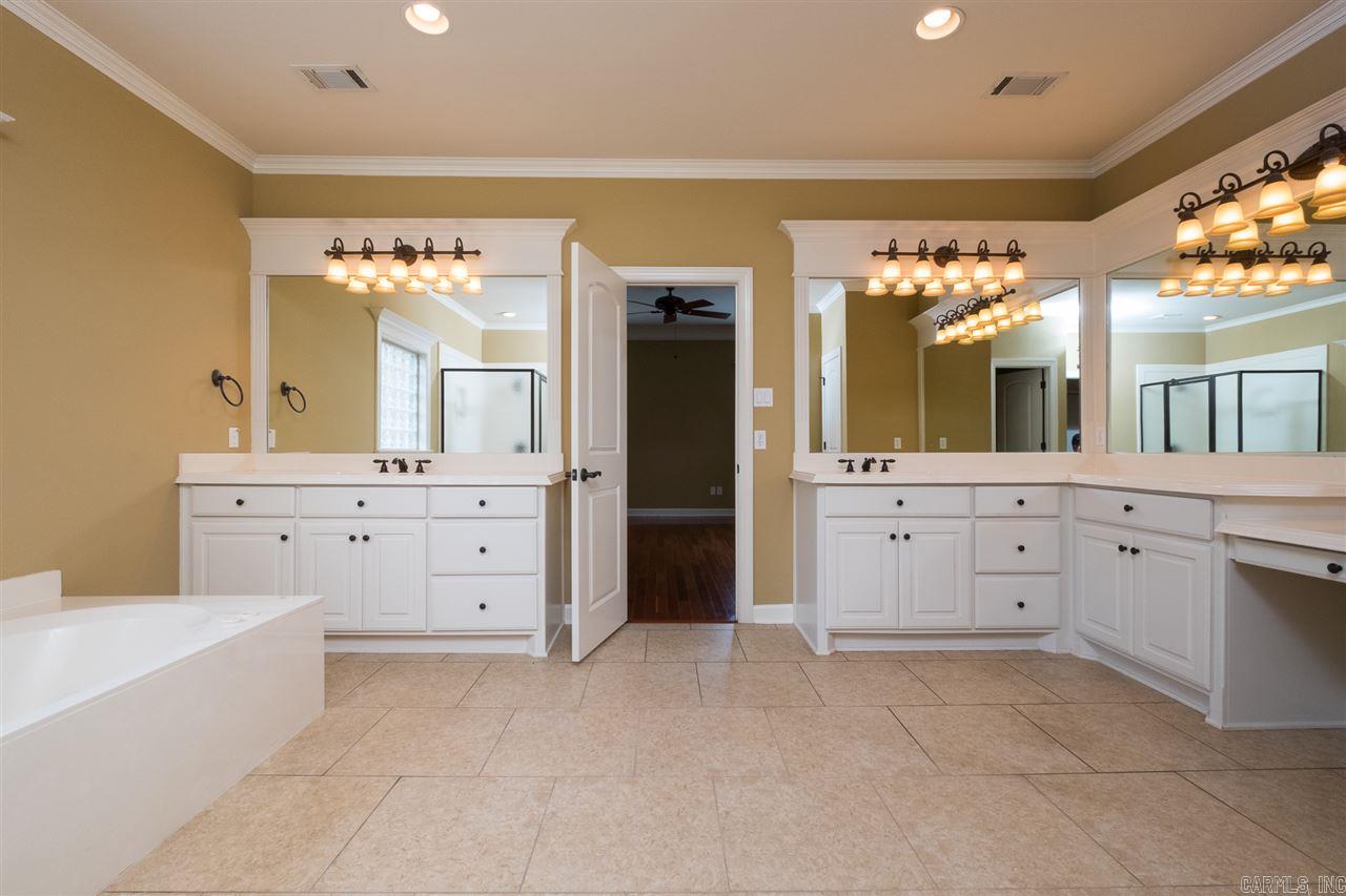 MAUMELLE VALLEY ESTATES - Residential