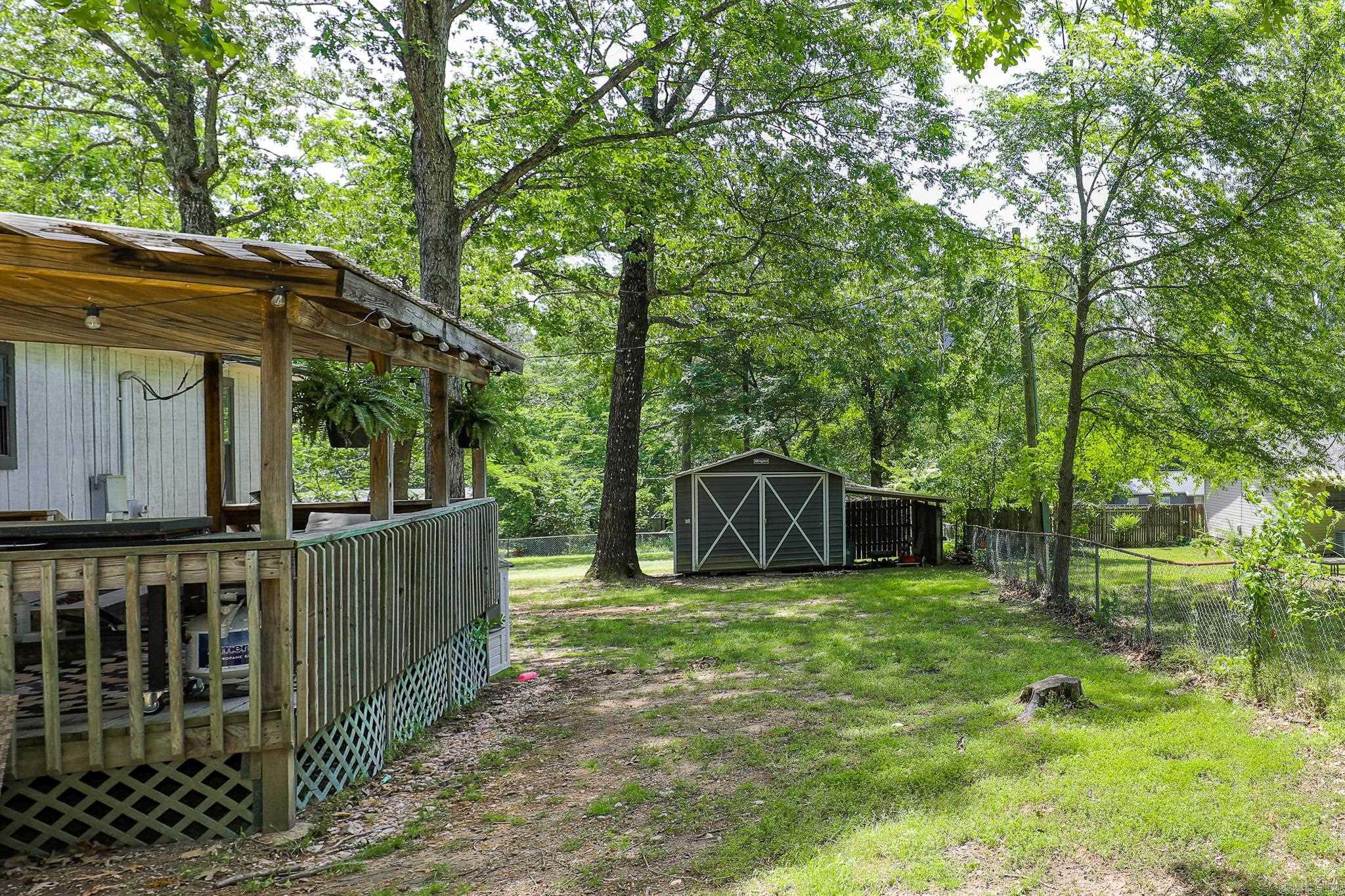 PEBBLE LAKE - Residential