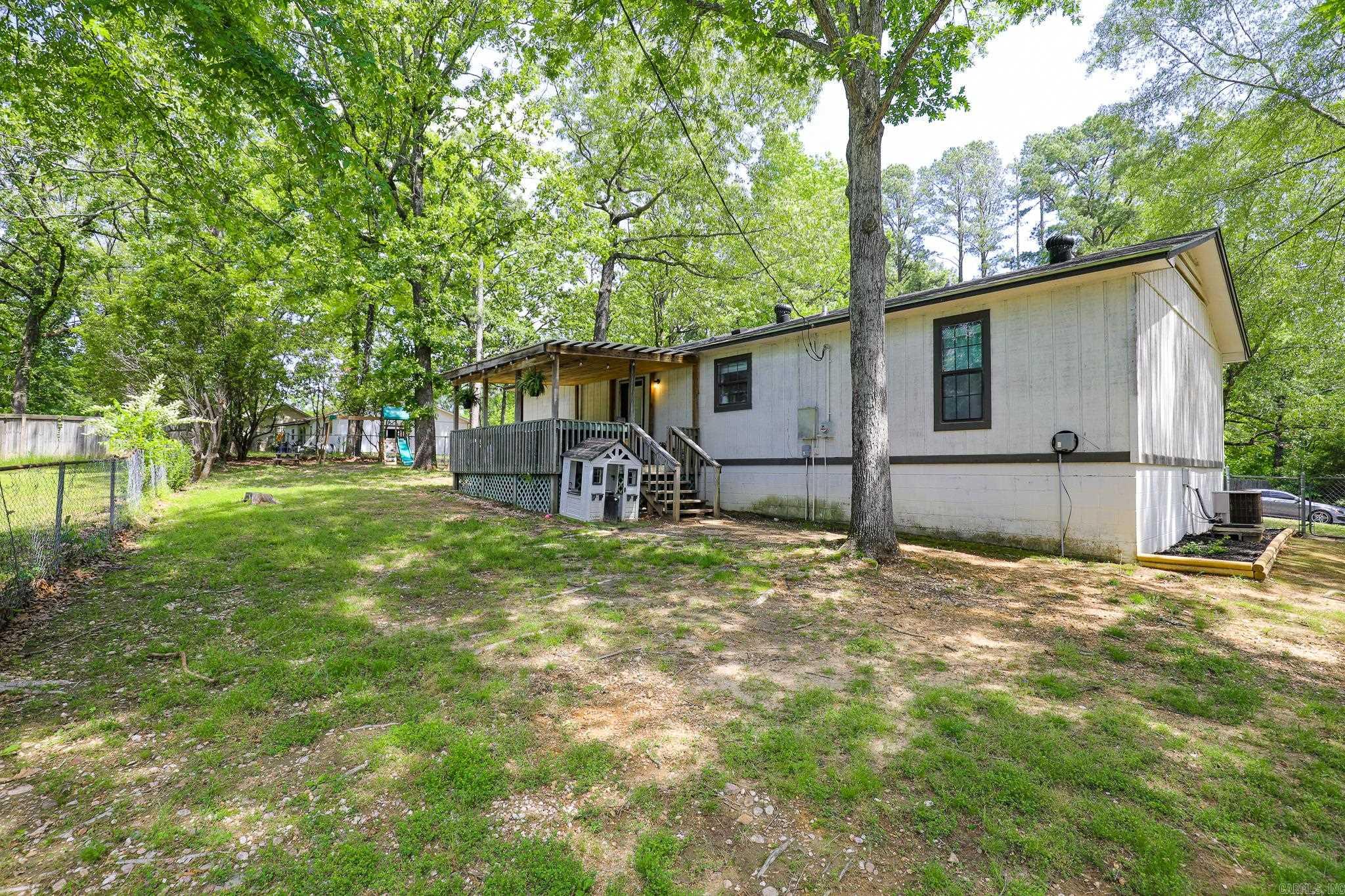 PEBBLE LAKE - Residential