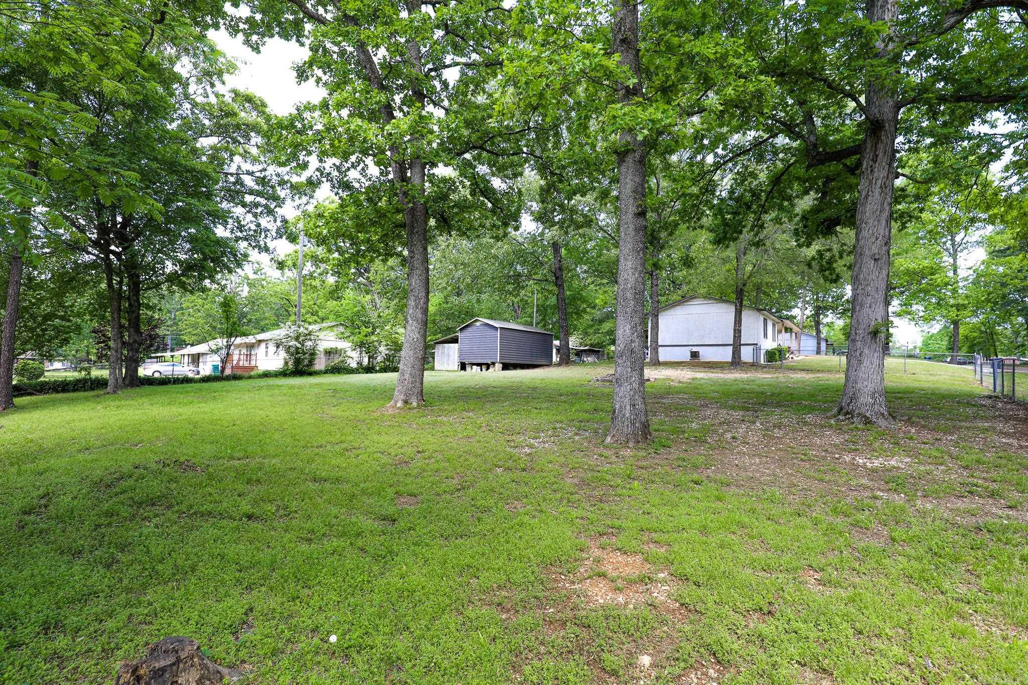 PEBBLE LAKE - Residential