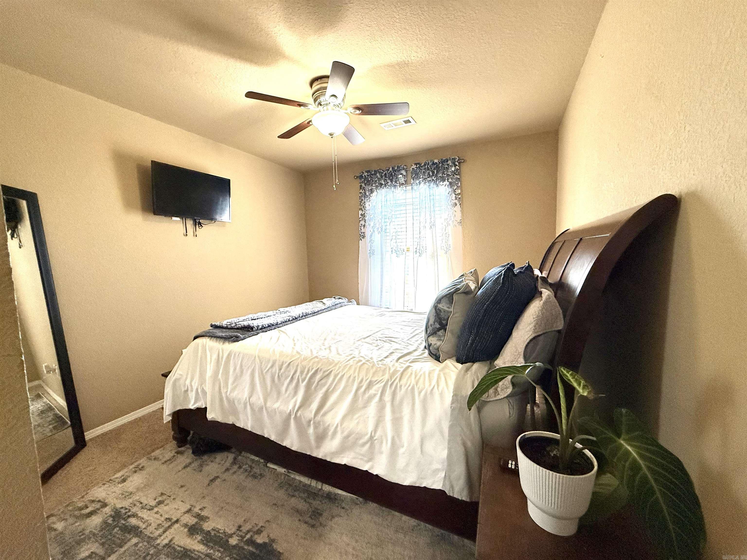 EMERALD MOUNTAIN - Residential