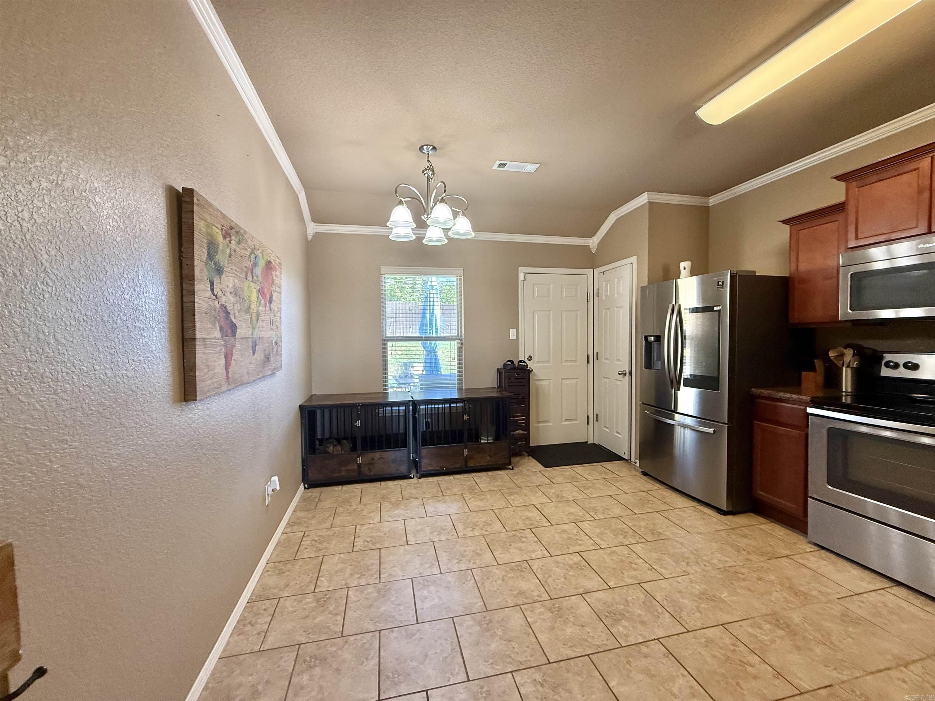 EMERALD MOUNTAIN - Residential