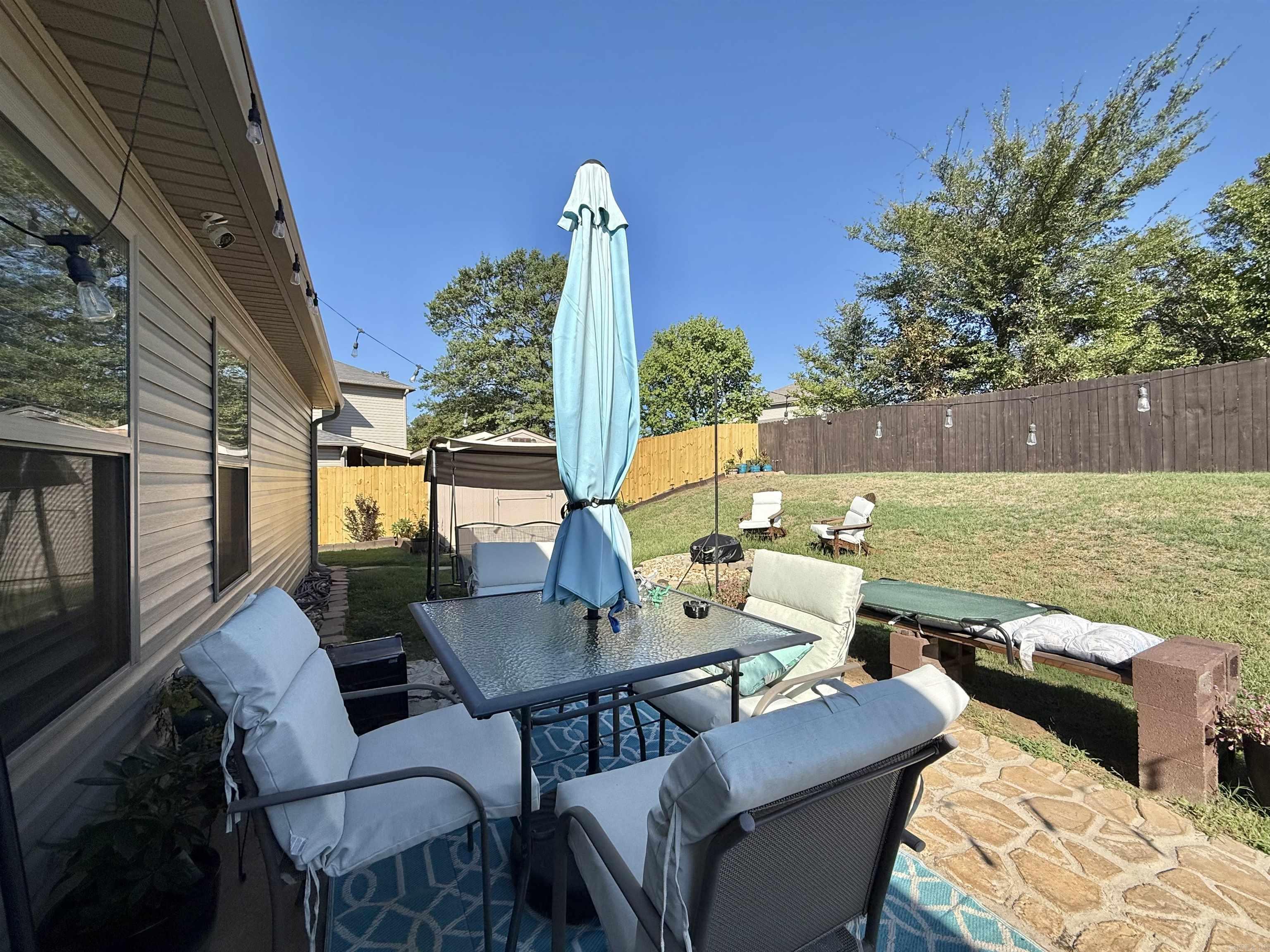 EMERALD MOUNTAIN - Residential