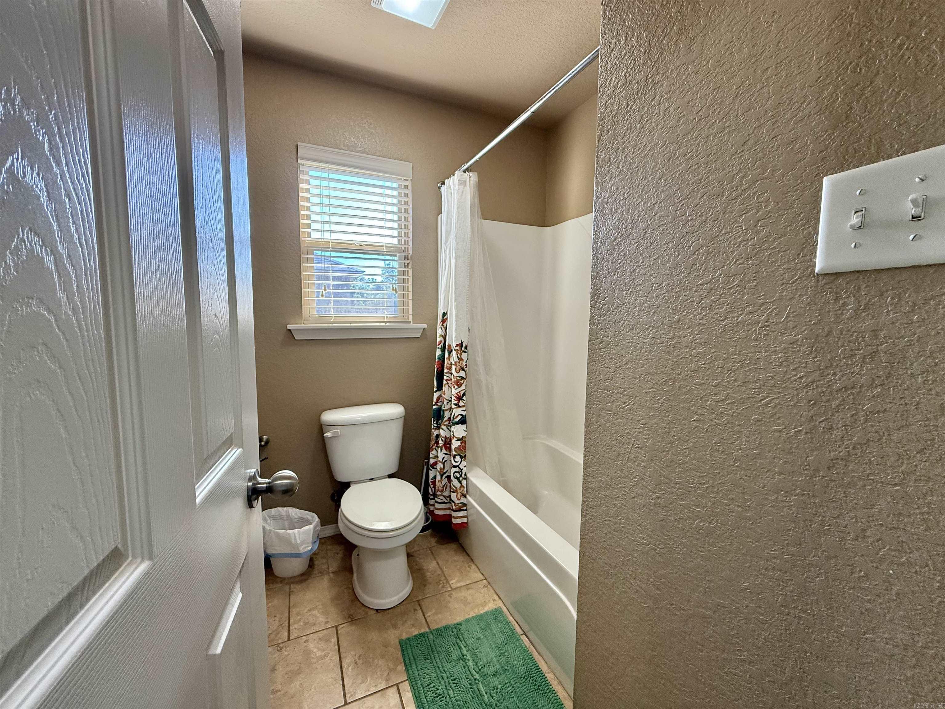 EMERALD MOUNTAIN - Residential