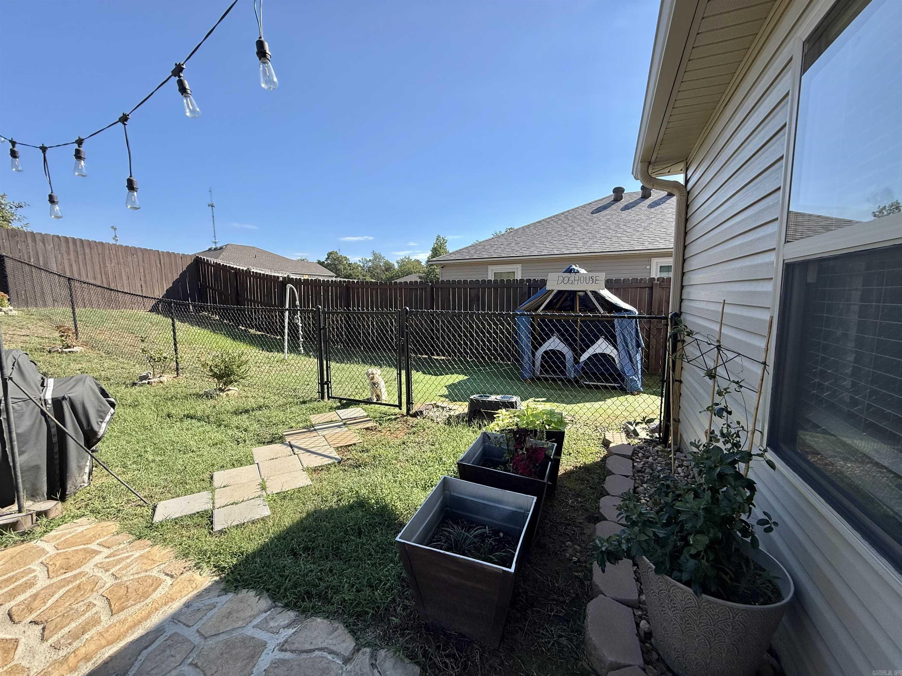 EMERALD MOUNTAIN - Residential