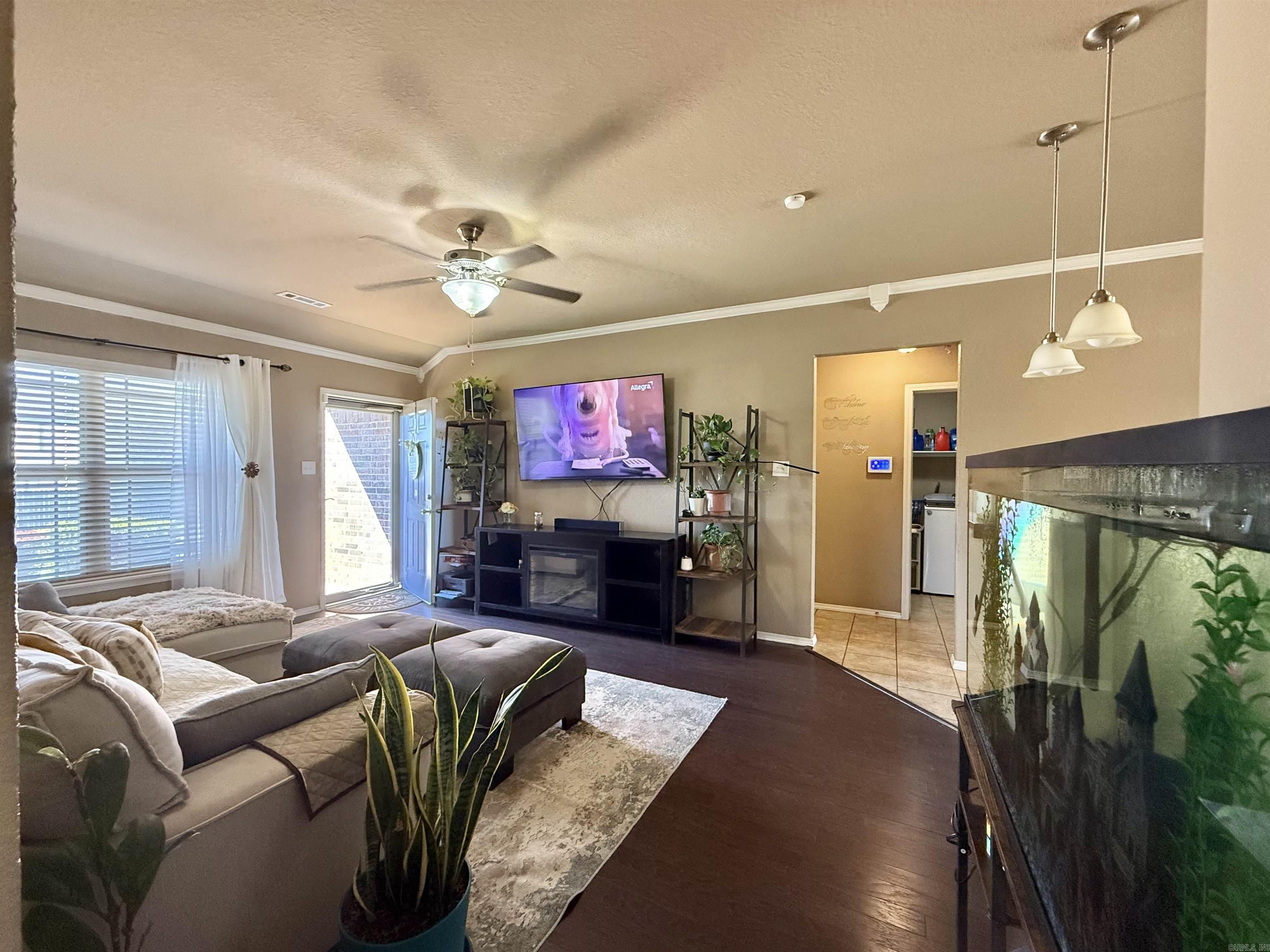 EMERALD MOUNTAIN - Residential