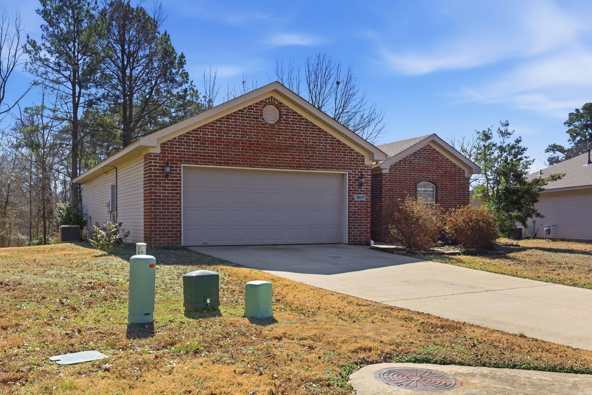 GATTIN WOODS - Residential