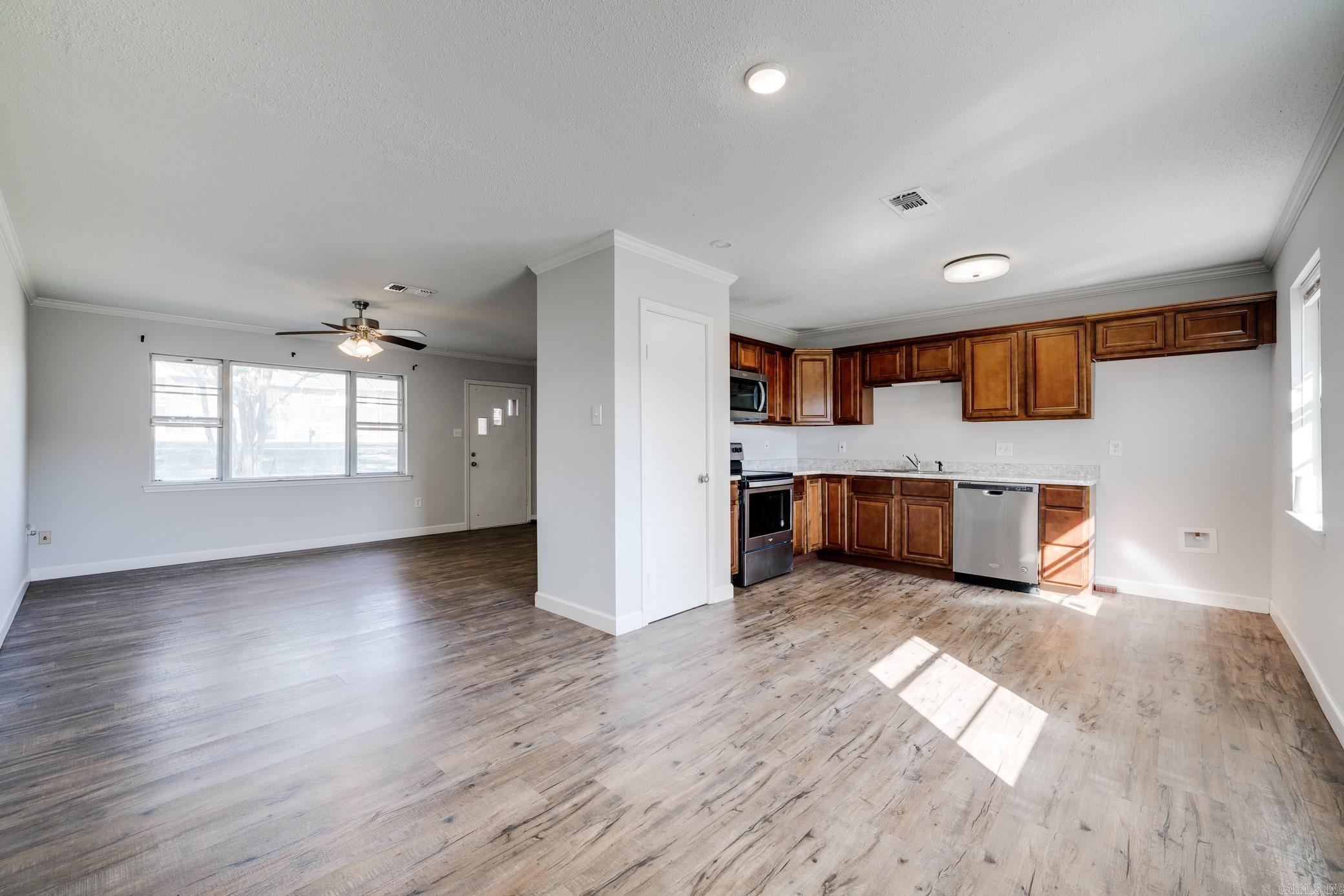 BROOKFIELD WEST - Residential