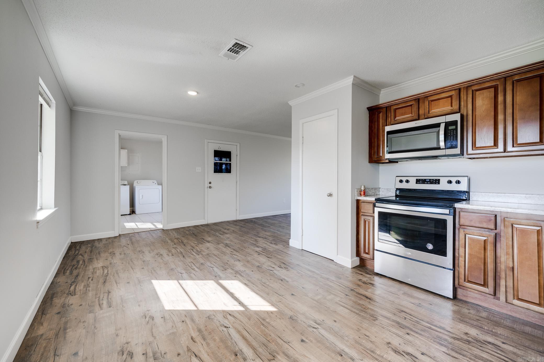 BROOKFIELD WEST - Residential