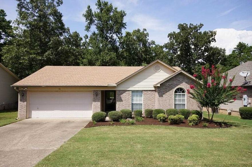 Adorable home on Beautiful lot...backs up to wooded green space and very level with a nice deck. Backyard has evening shade. New handscraped hardwood floors, newer roof, and corian countertops. Vaulted ceiling in living room, lots natural light. Gas fireplace with brick hearth and mantle. Master suite with large bathroom, double closets and vanity, jetted tub. Very well maintained, only had 1 owner. Beautiful neighborhood, won't find anything else under $140K like it!